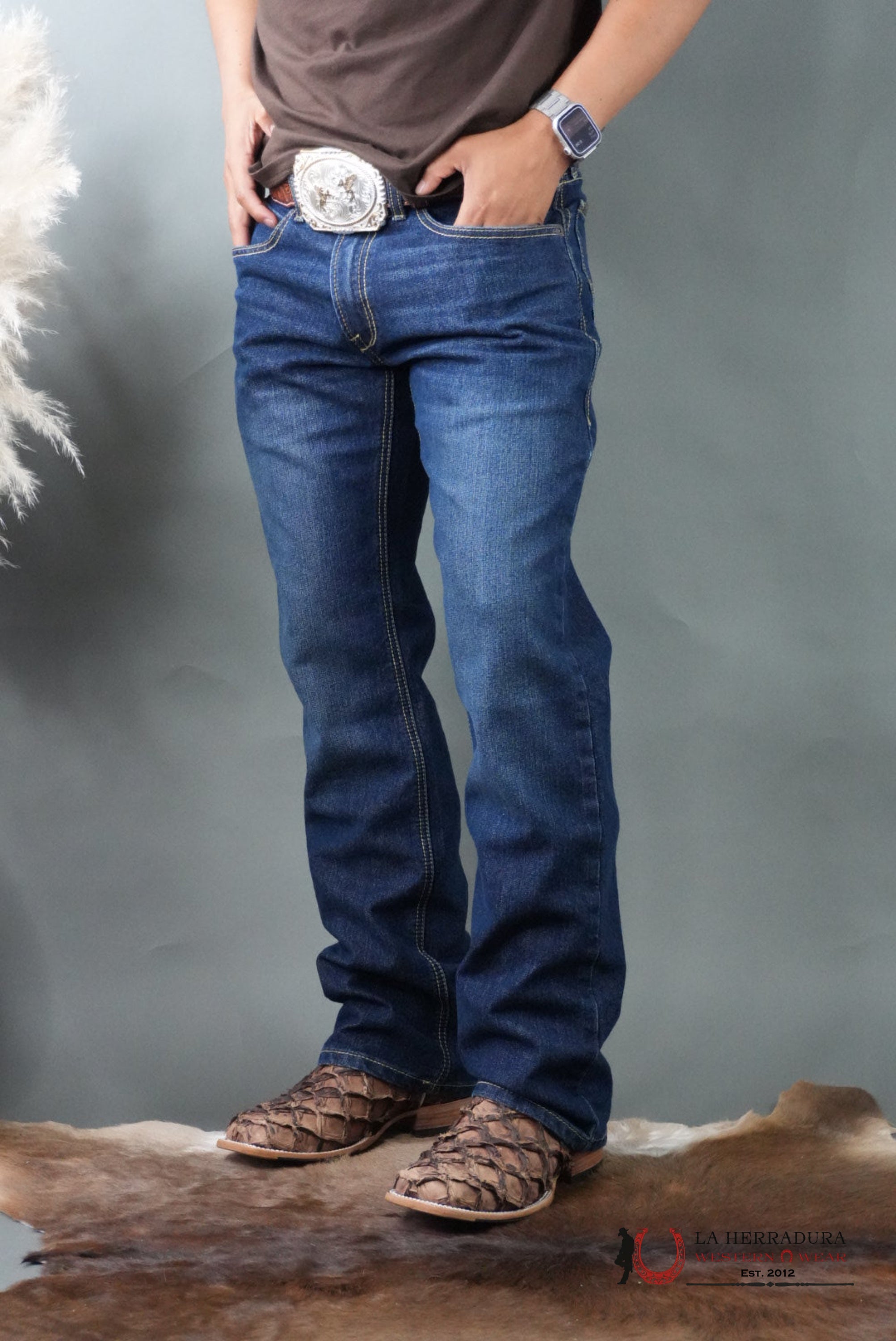 MENS M4 ARIAT HAMPTON RELAXED BOOT CUT JEANS 1400 ARIAT JEANS