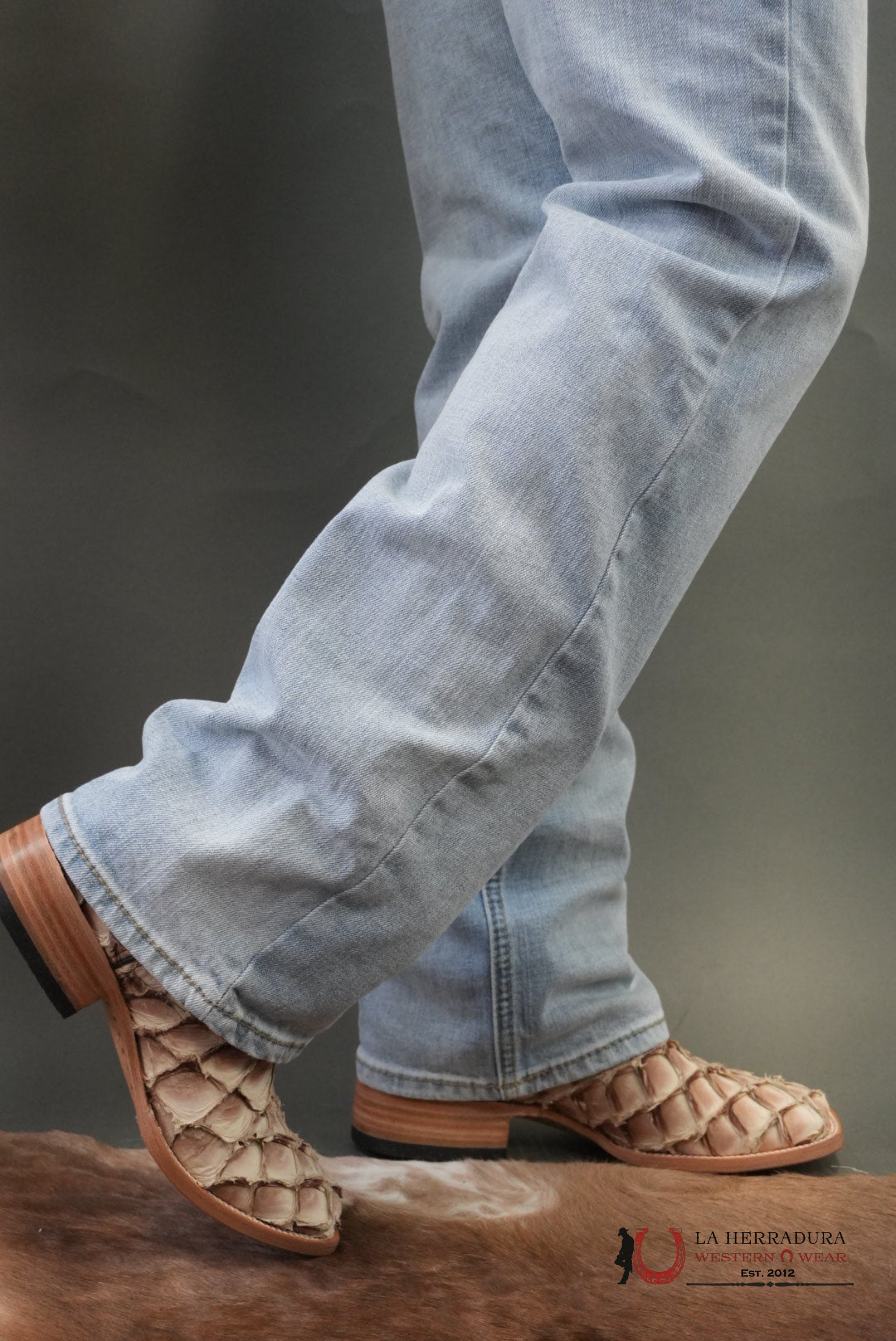 MENS M7 ARIAT WASH LELAND SLIM BOOT CUT JEANS 1402 ARIAT JEANS