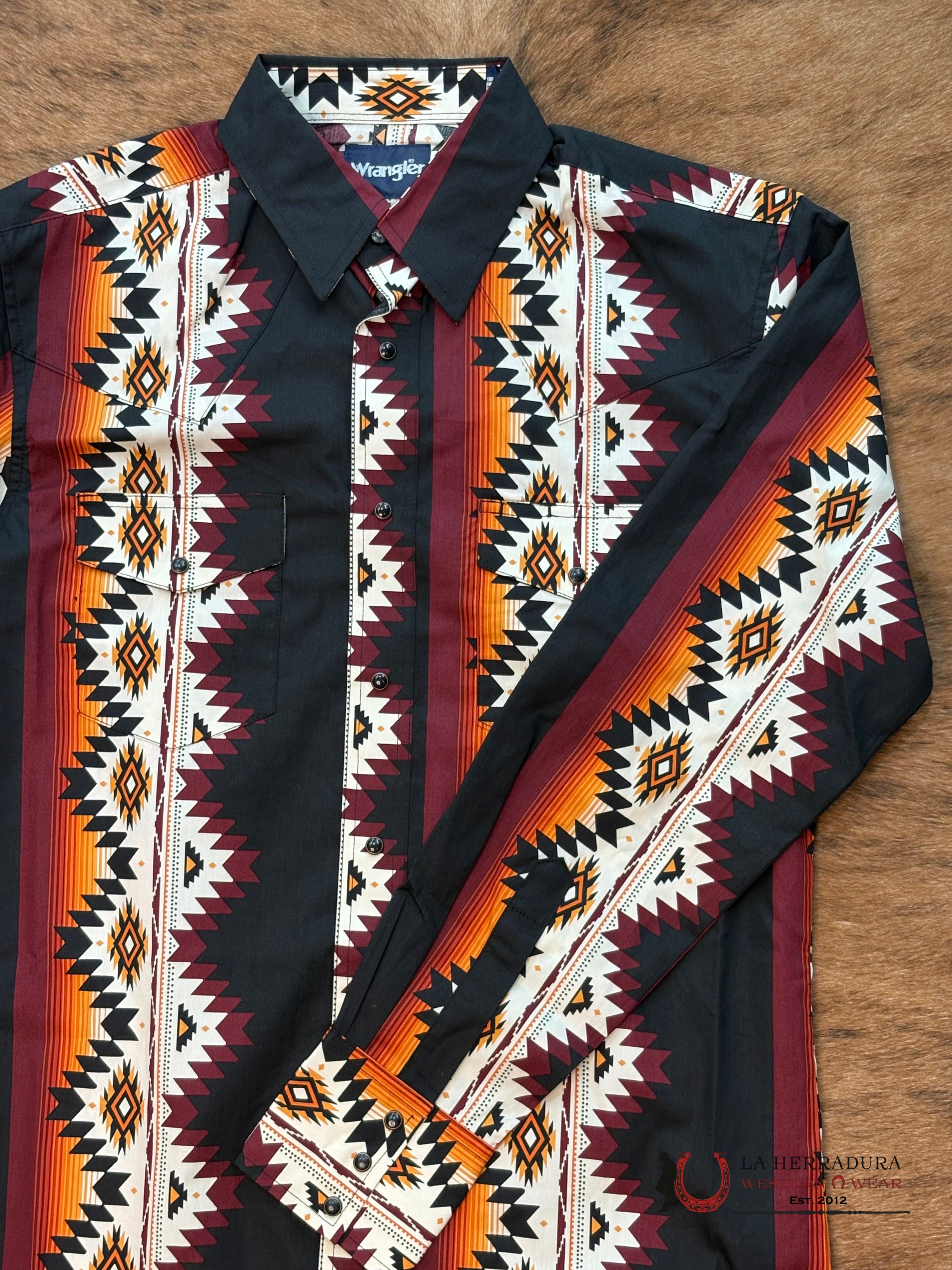 MEN’S WRANGLER CHECOTAH BLACK/ORANGE AZTEC PRINT LONG SLEEVE SHIRT - 112367723 ROPA HOMBRES