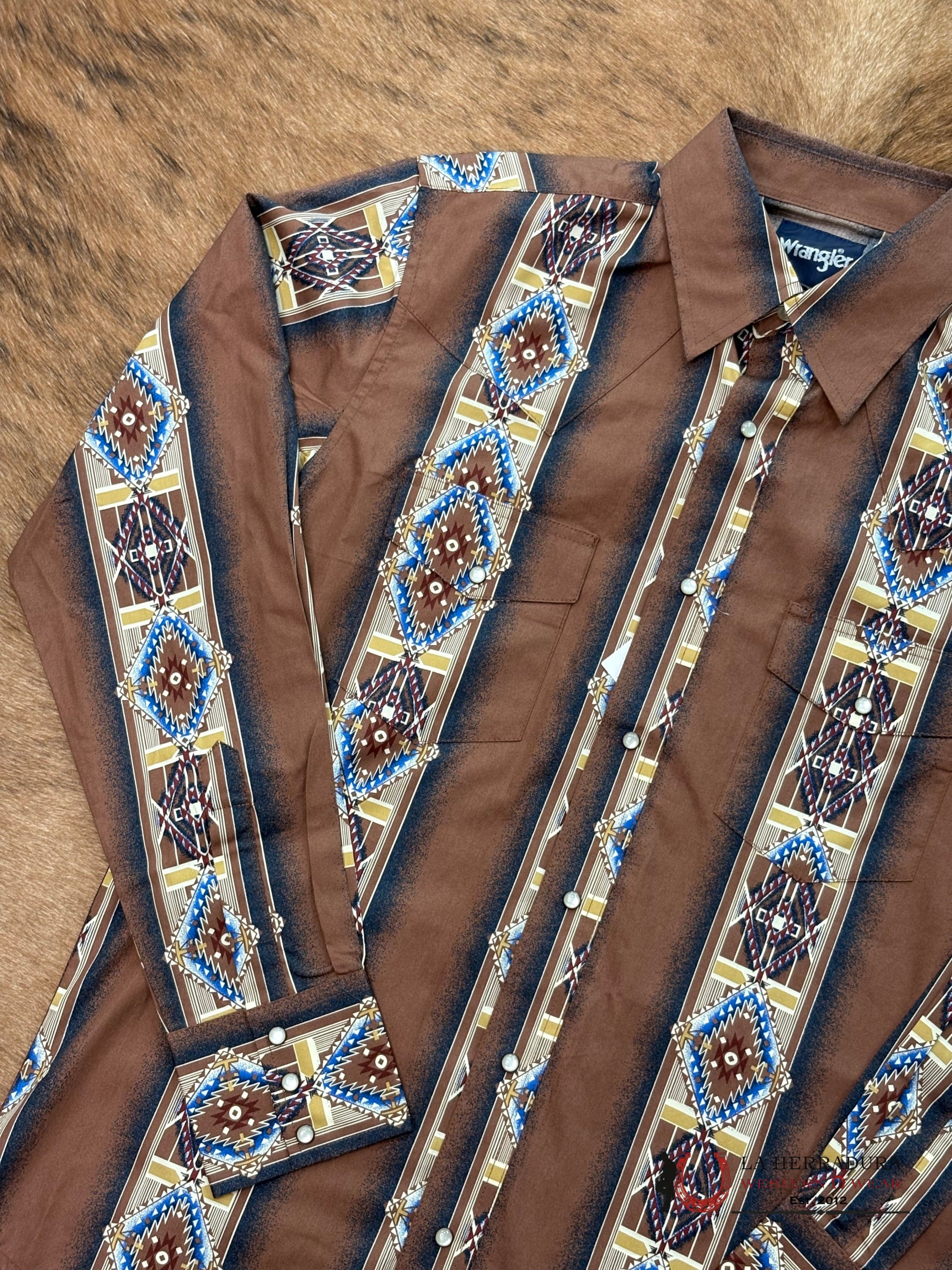MEN’S WRANGLER CHECOTAH BROWN AZTEC PRINT LONG SLEEVE SHIRT - 112367724 ROPA HOMBRES