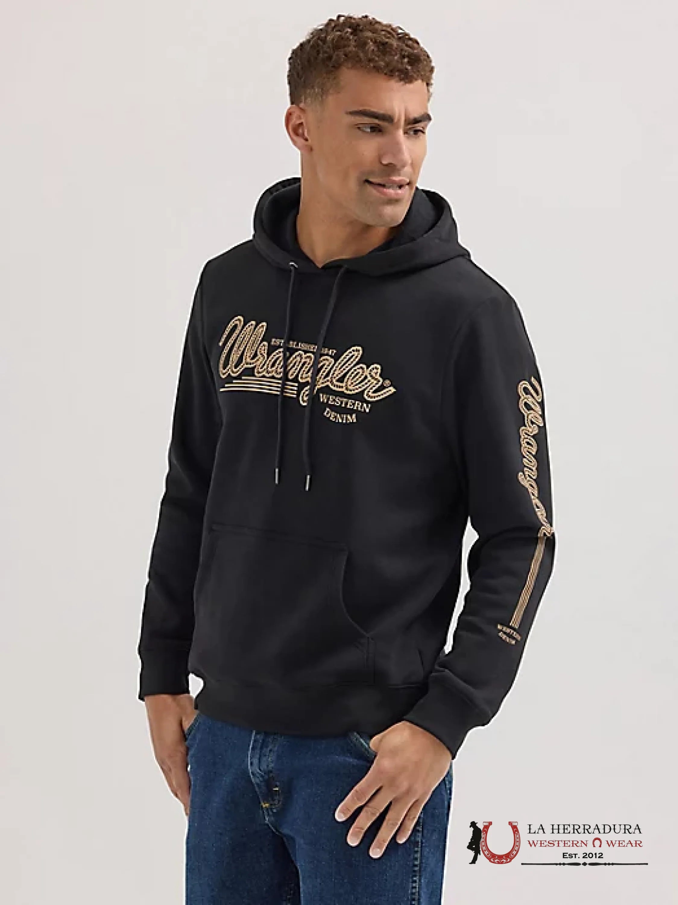 Men’s Wrangler Logo Arm Hit Pullover Hoodie Jet Black Ropa Hombres