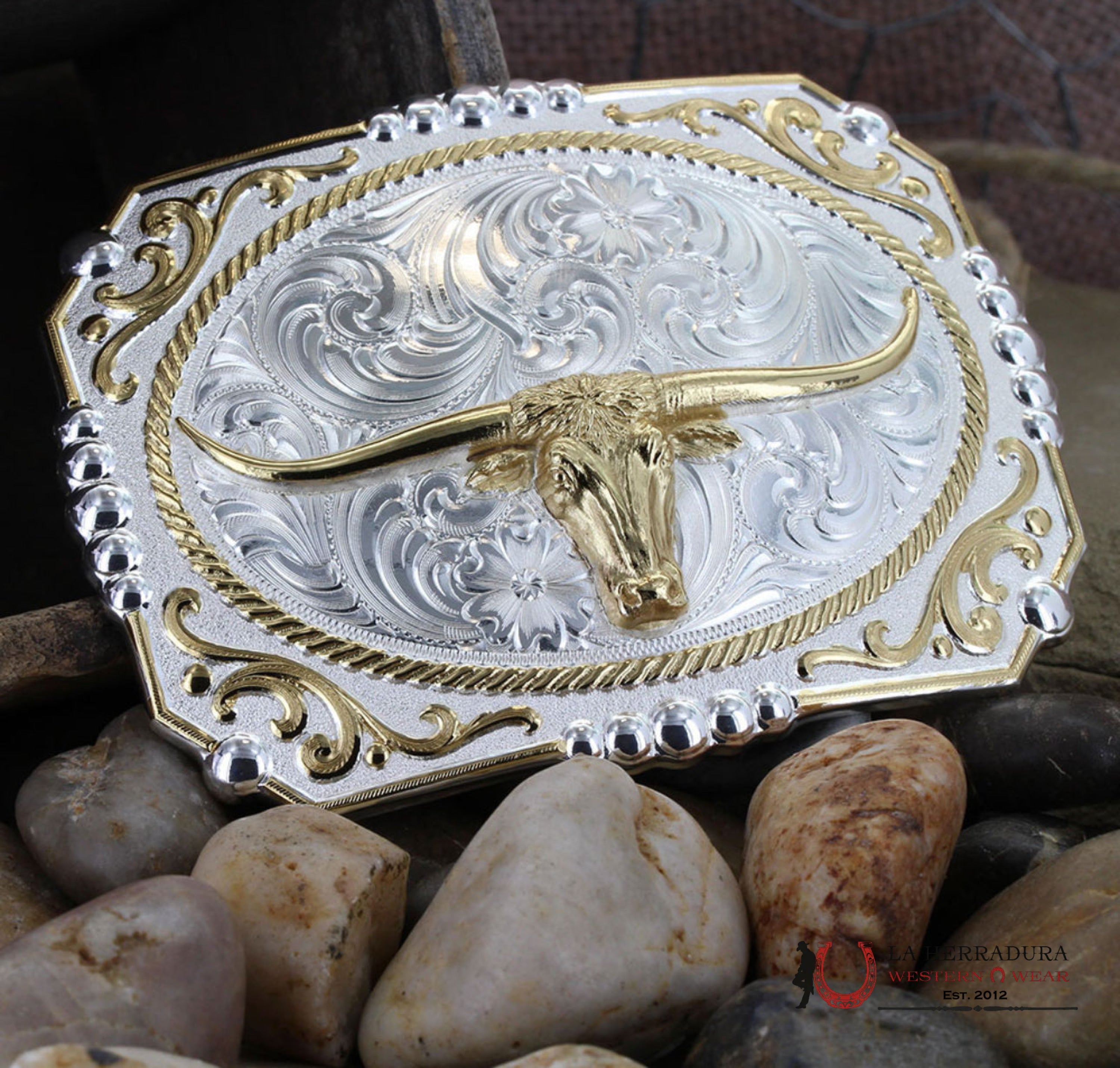 MONTANA SILVERSMITH TWO TONE COWBOY CAMEO BUCKLE WITH LONGHORN ACCESORIOS