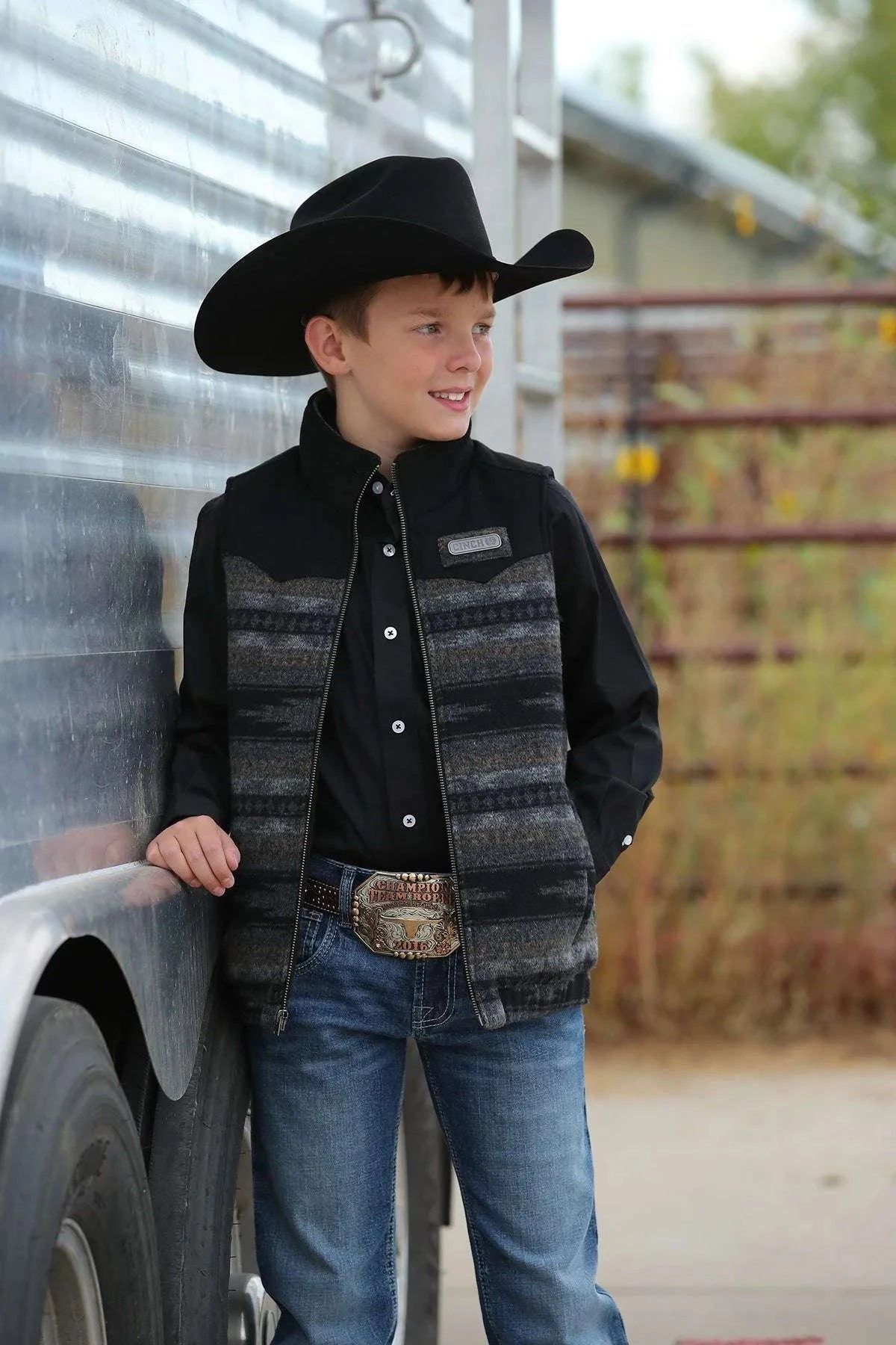CINCH BOYS VEST MWV5050002 BLK Laherradurawwnc.com