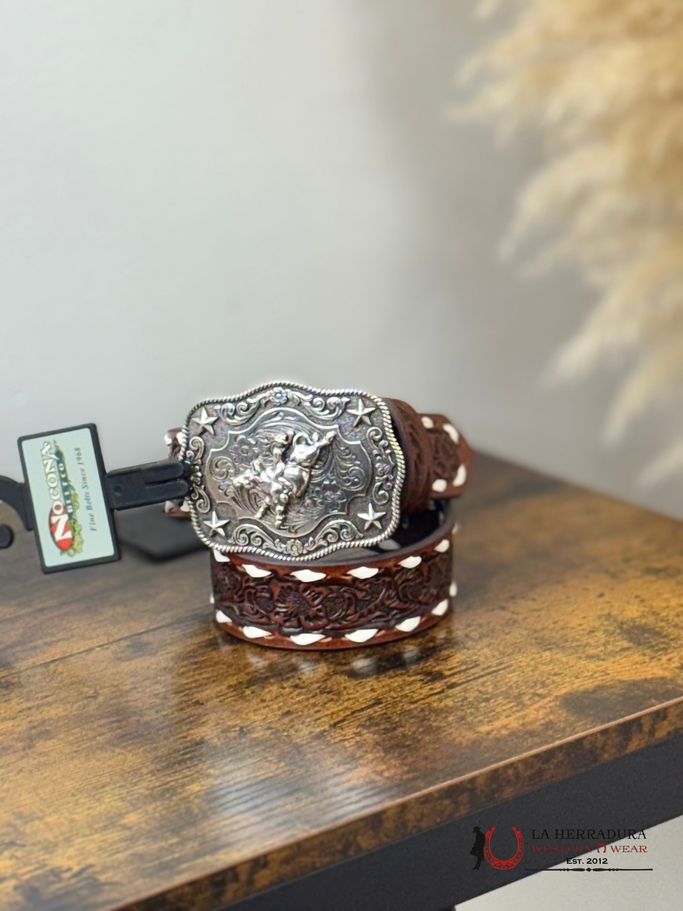 NOCONA BELTS BOY BROWN HAND TOOLED BELT WITH WHITE STITCHING- N4436208 NIÑOS
