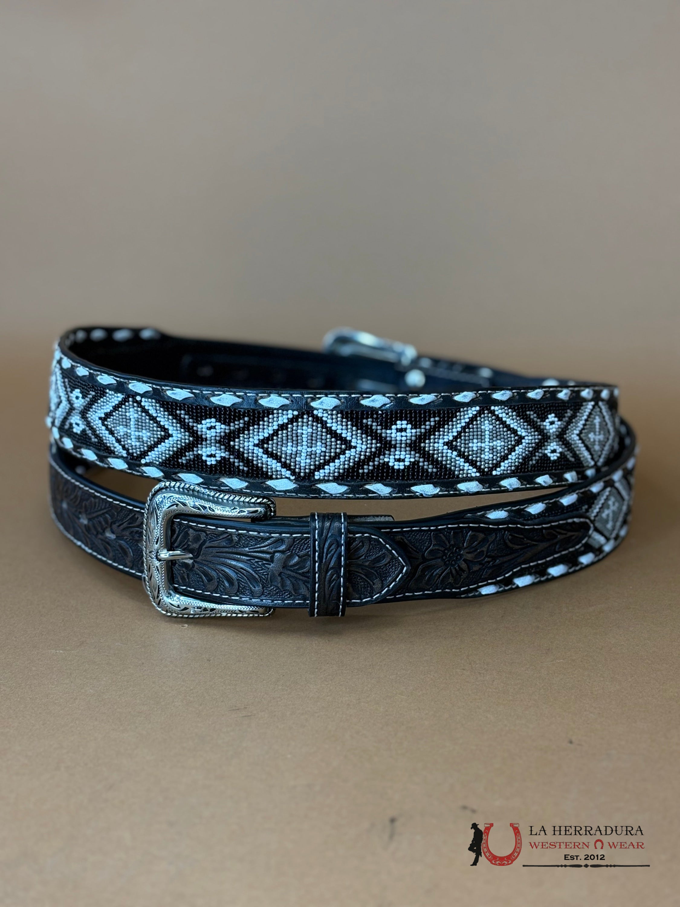 NOCONA BLACK WHITE AZTEC PRINT BELT CINTURONES HOMBRES