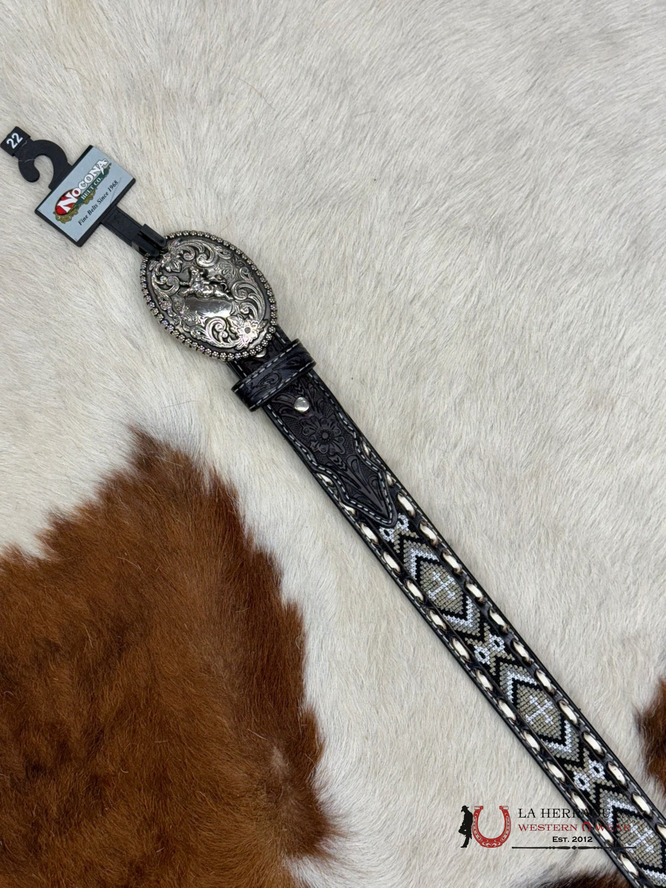 Nocona White & Black Aztec Stitched Round Buckle Niños