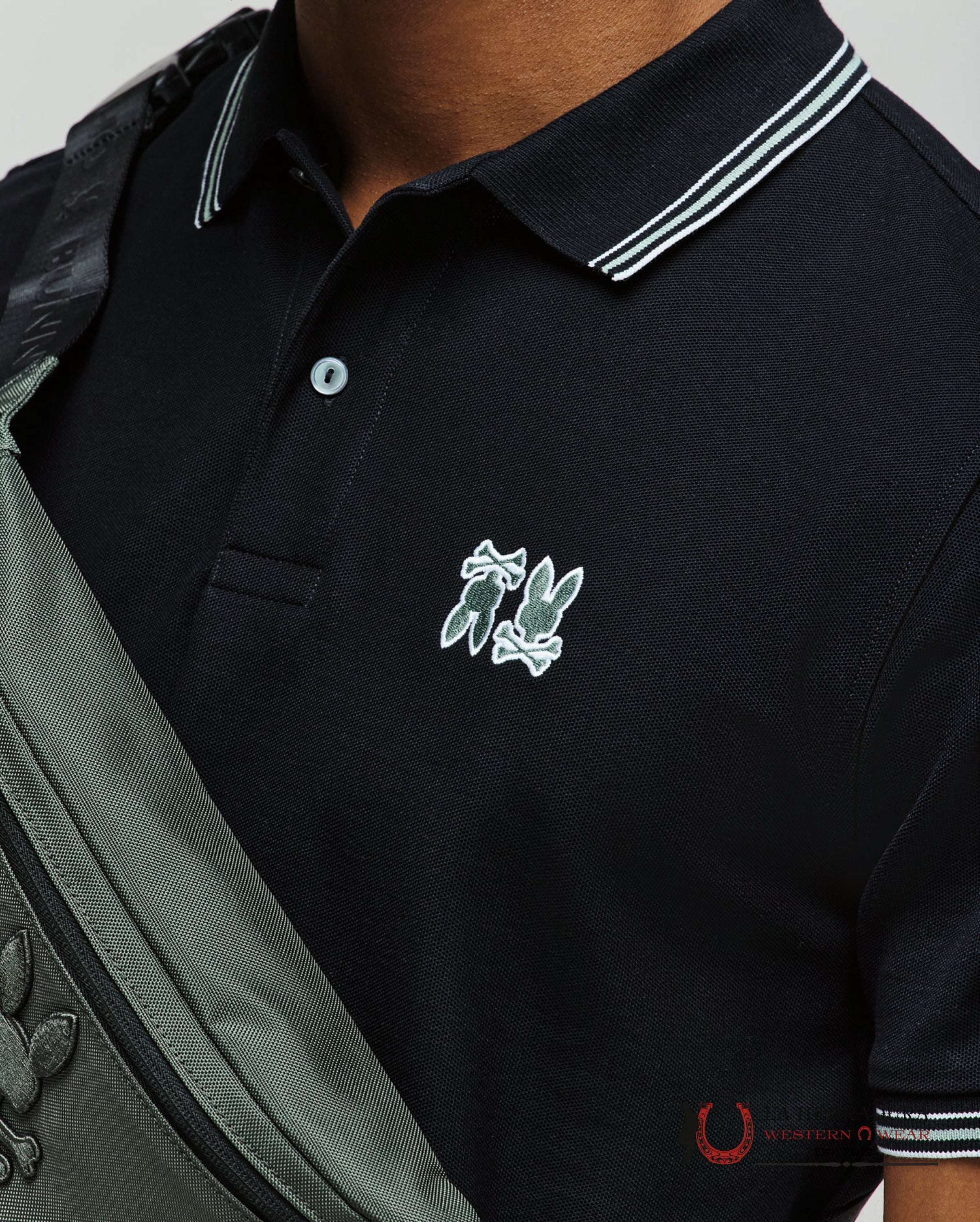 PSYCHO BUNNY PB ARCHIVE NEON BUNNY POLO BLACK ROPA HOMBRES