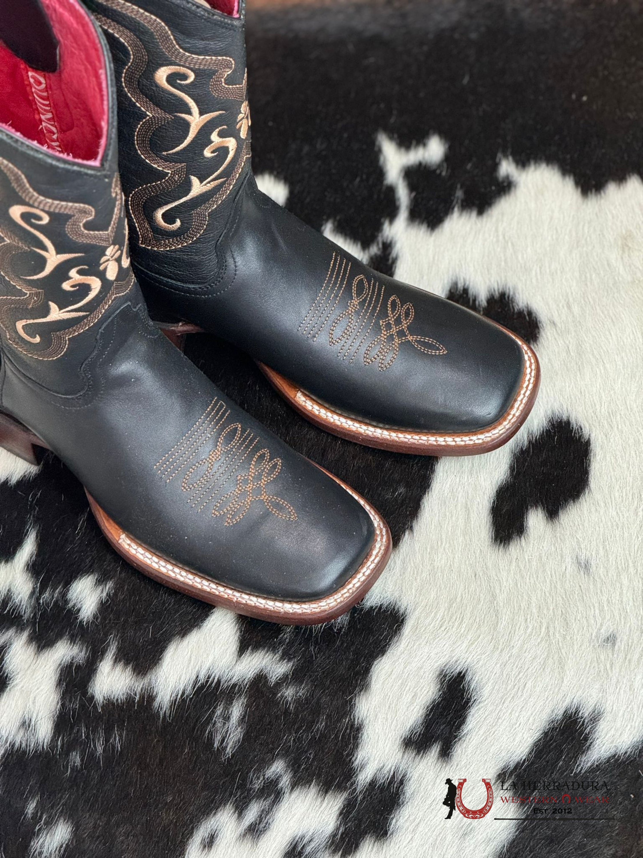 Quincy Black Cream Lined Design Top Botas Mujeres