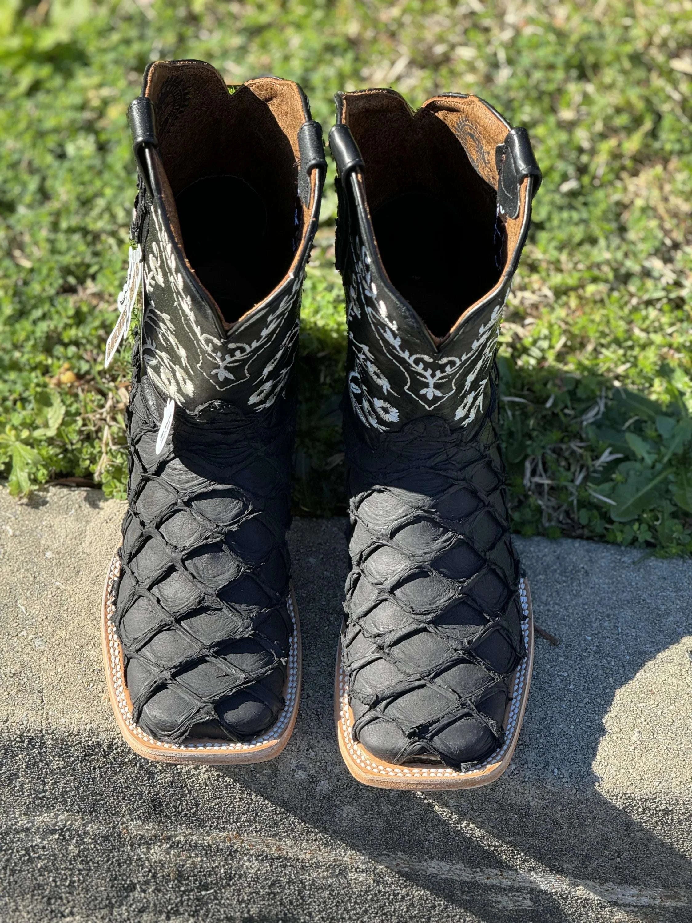Rancher Fish Exotich Boots Women’s Black Matte Flower Top Botas Mujeres