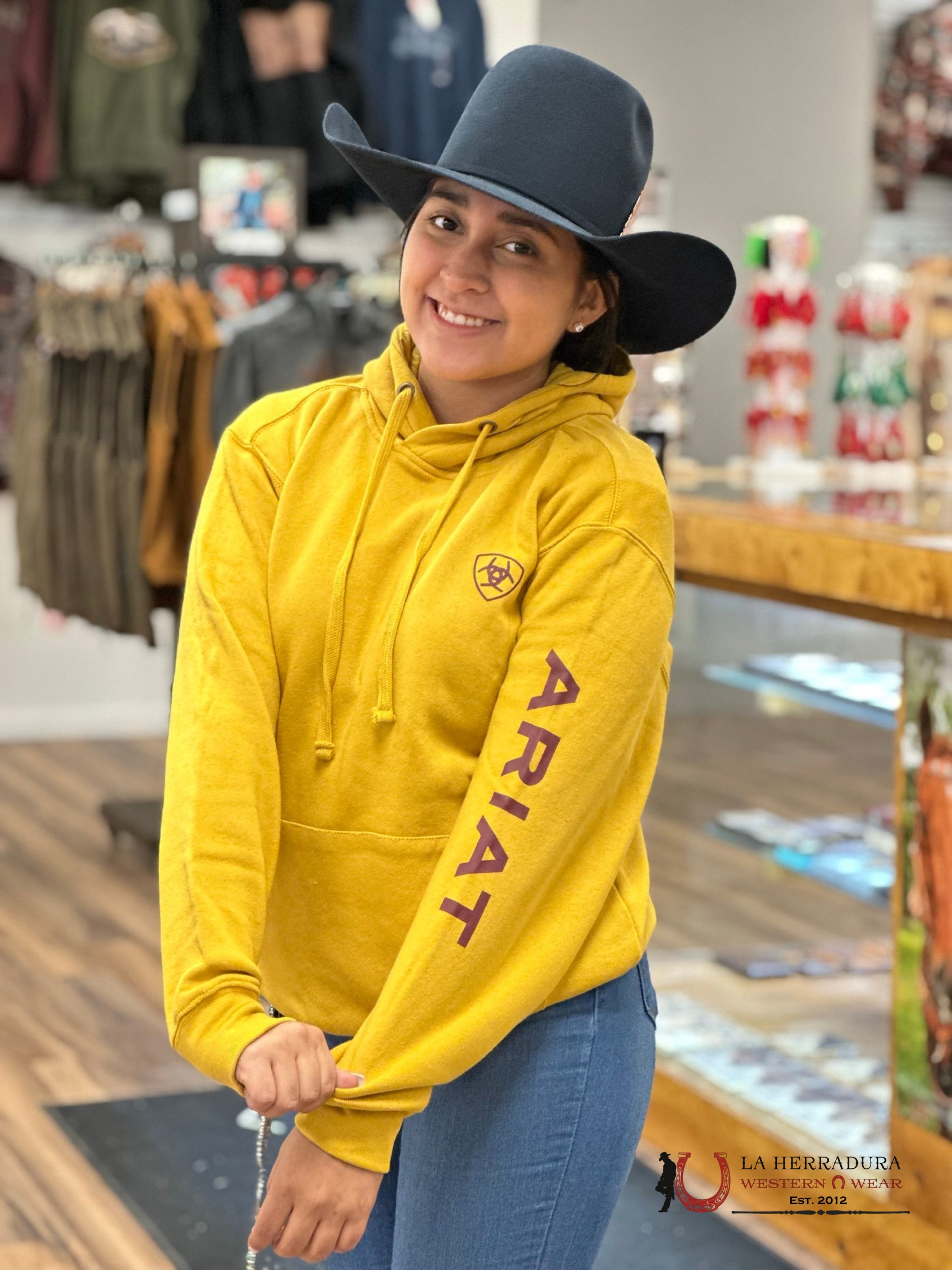 Real Classic Arm Logo Goodie For Women Ropa Mujeres