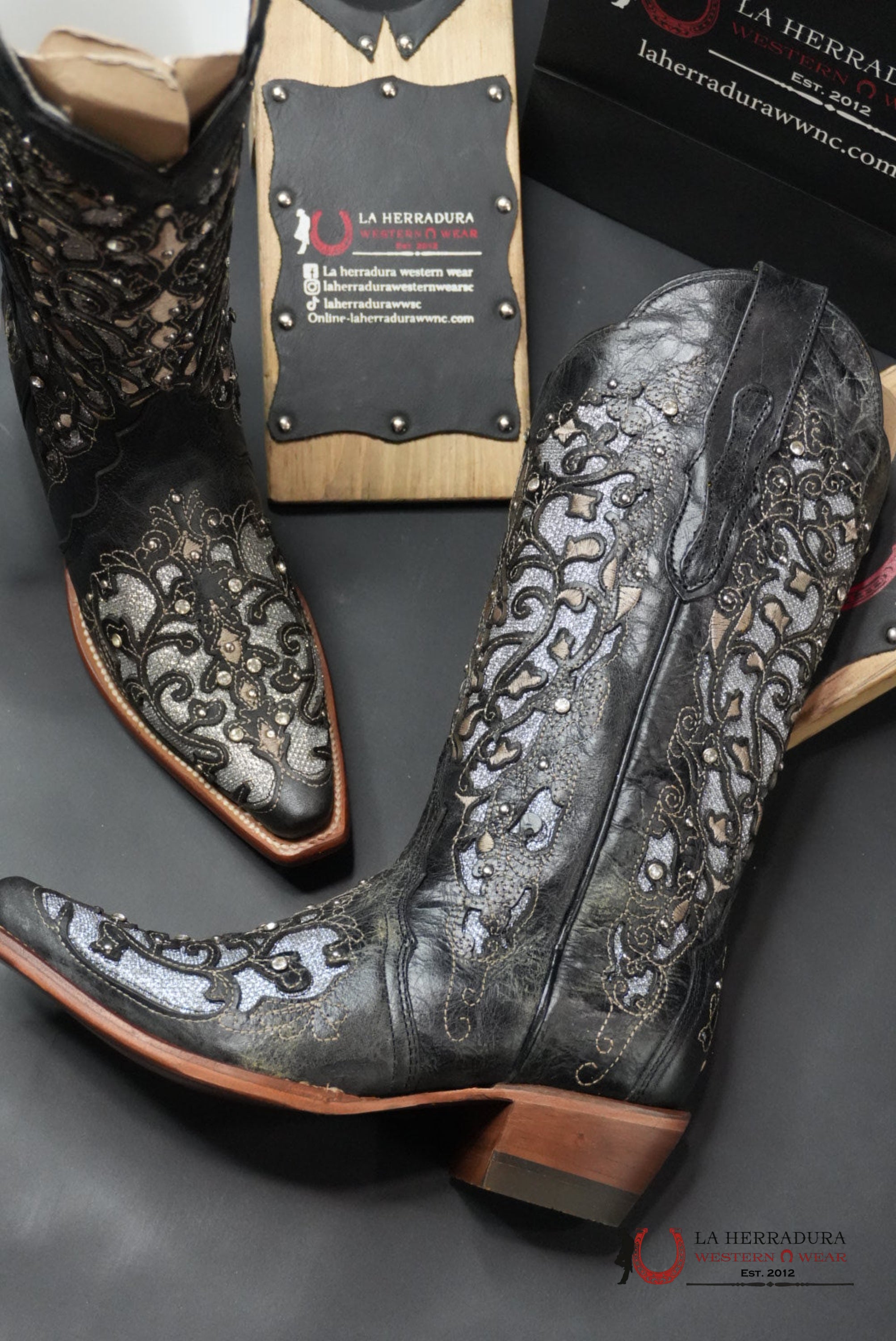 REYWELT CLARISSA HEISER NEGRO CUERO- 895 BOTAS MUJERES