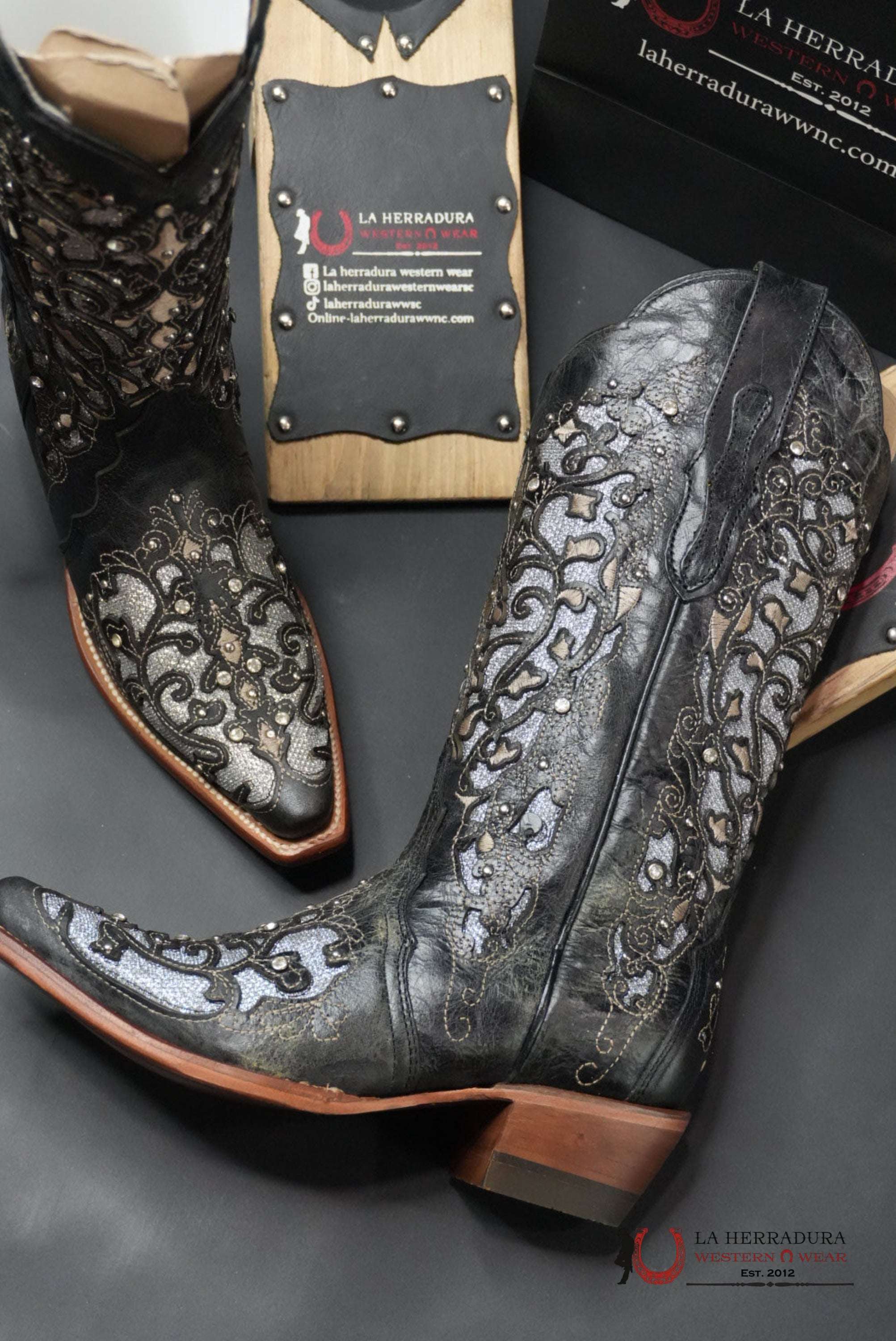 REYWELT CLARISSA HEISER NEGRO CUERO- 895 BOTAS MUJERES