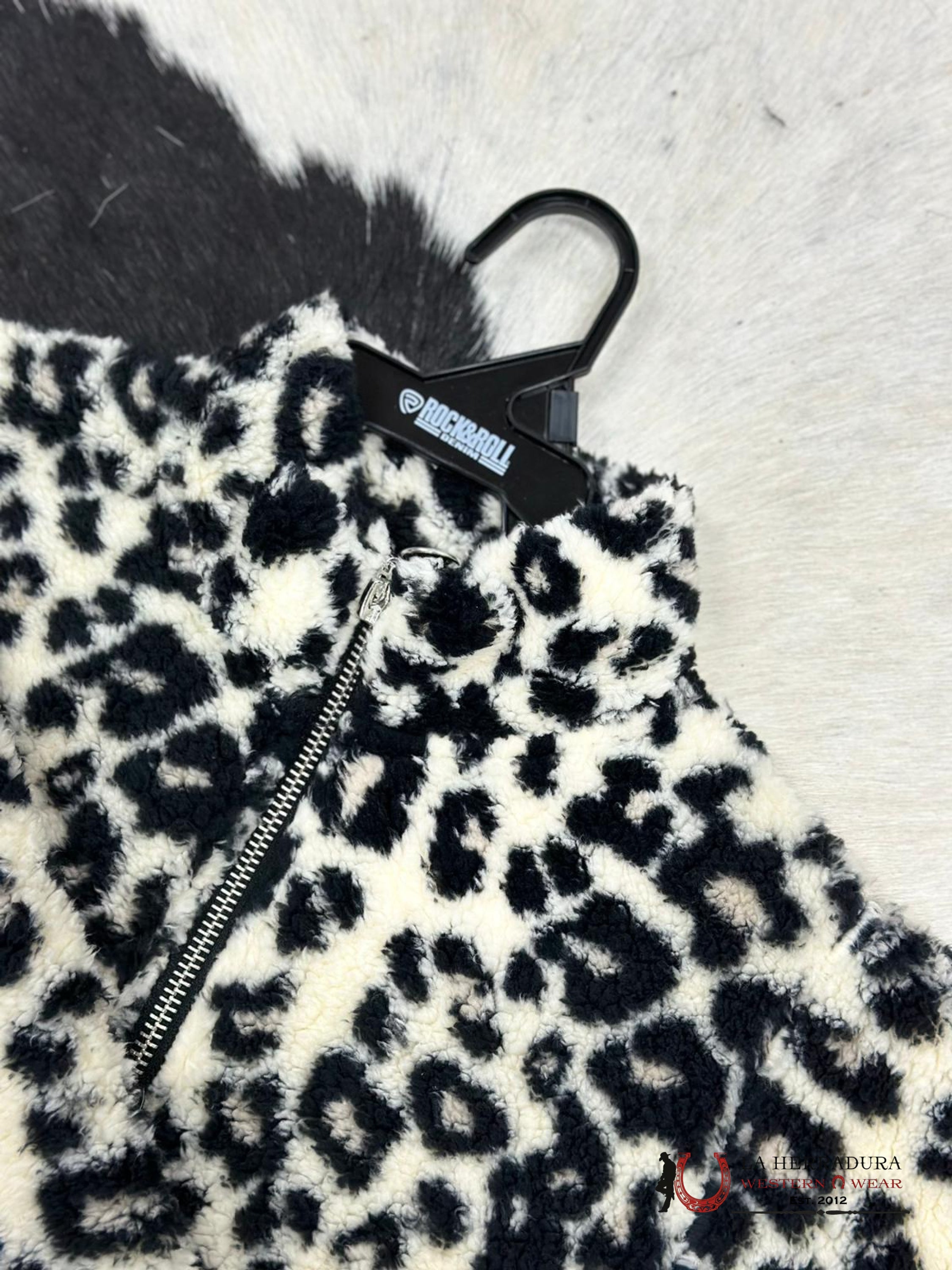 Rock & Roll Girls Cheetah Print Pullover Niños