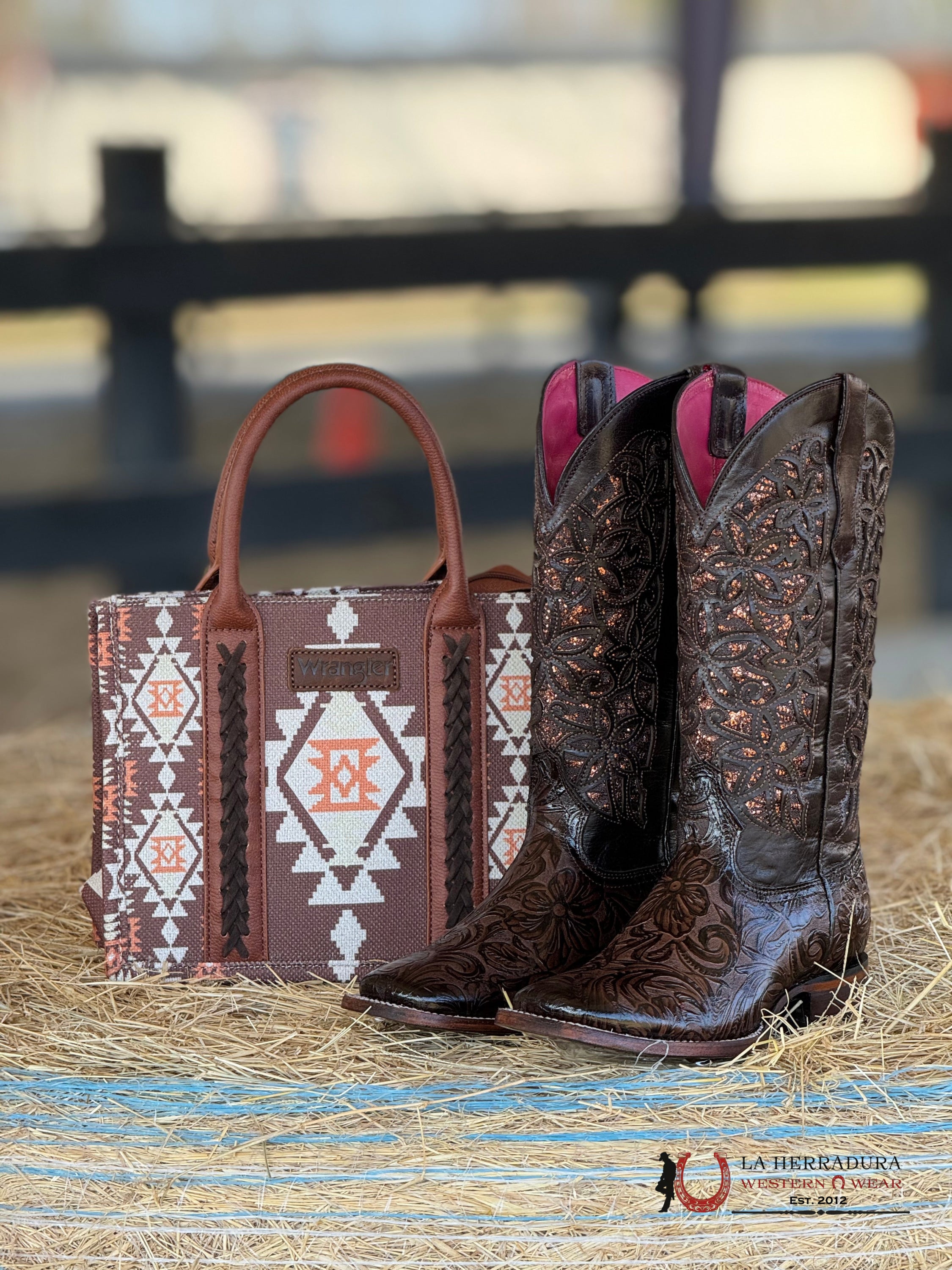 Womens Flor De Luz Hand Tooled Brown Square Toe Alma Botas Mujeres