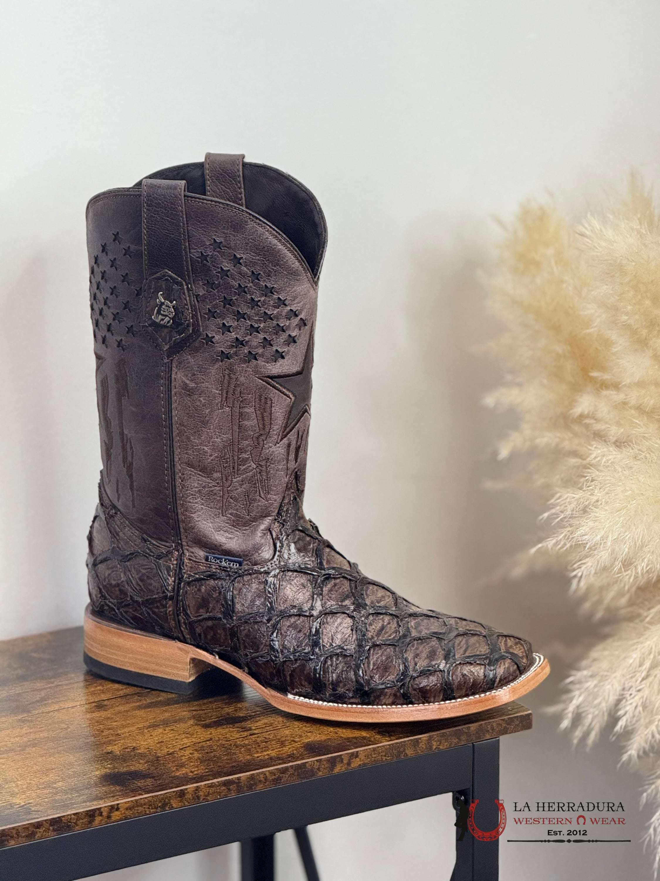 ROCKEM CLON FISH BOOT SHINY BROWN PIRARUCU SQ. TOE BOTAS HOMBRES