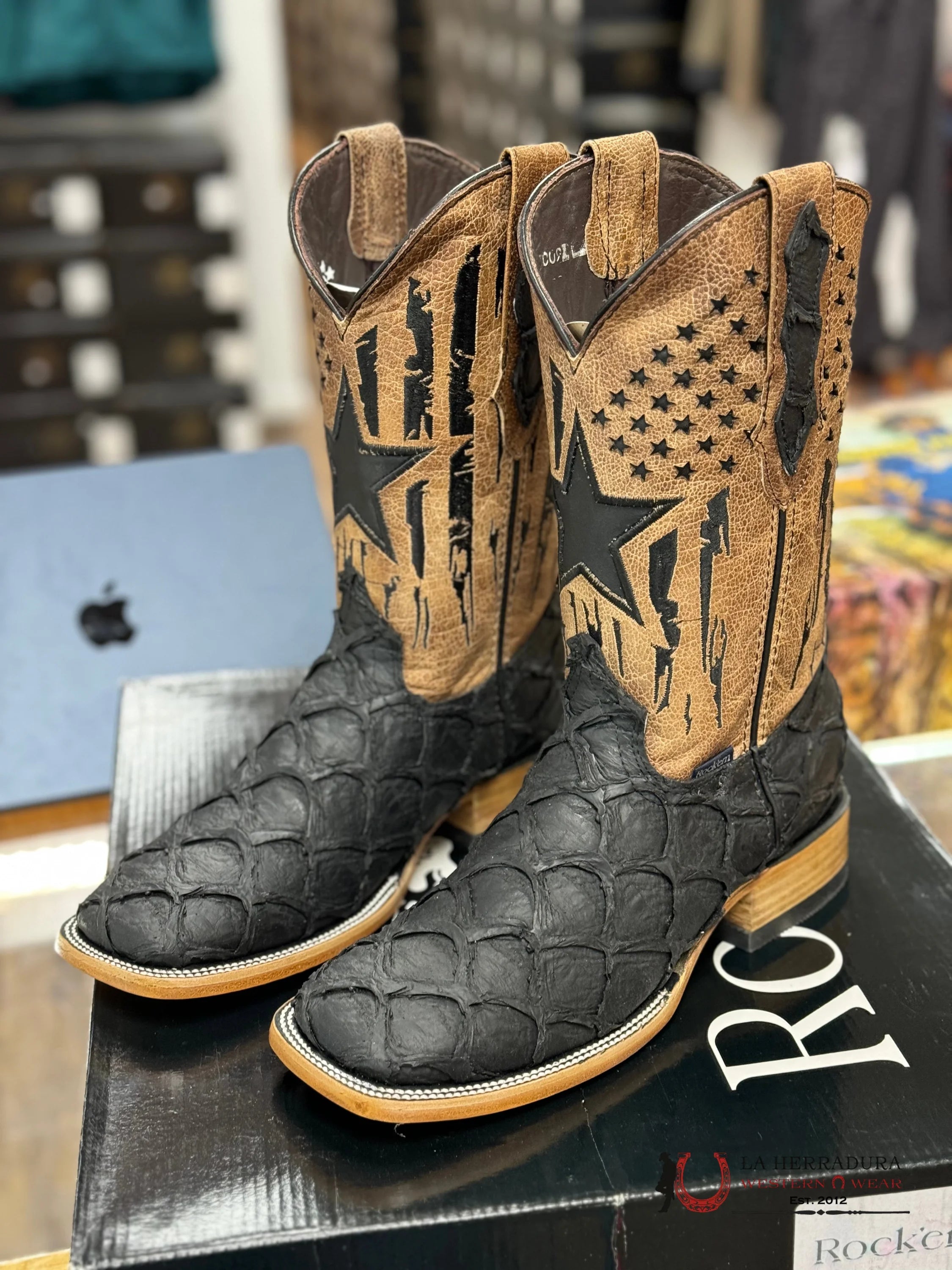 Mens Imit Pez Pirarucu Negro Mate Boot Botas Hombres