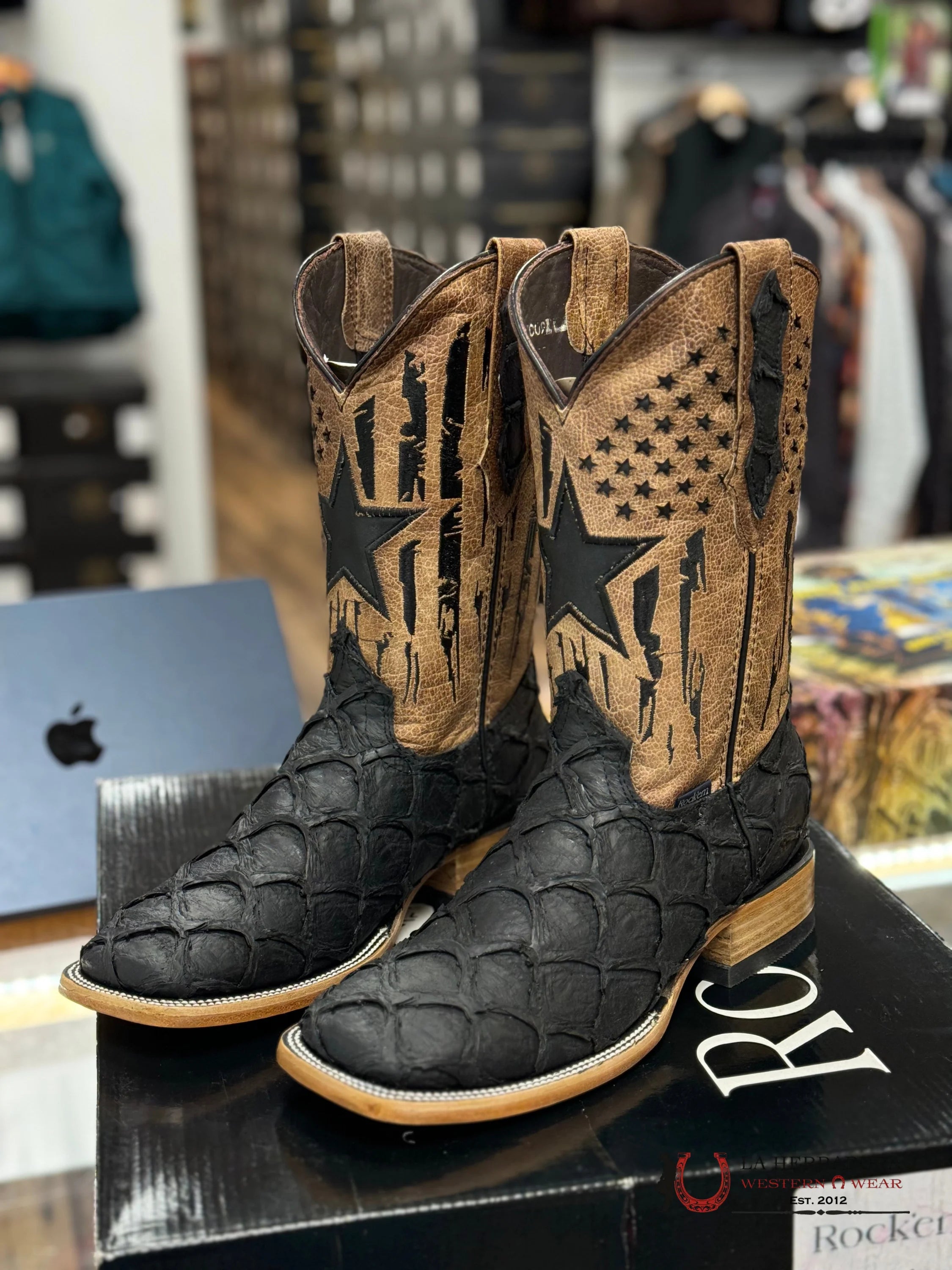 Mens Imit Pez Pirarucu Negro Mate Boot Botas Hombres