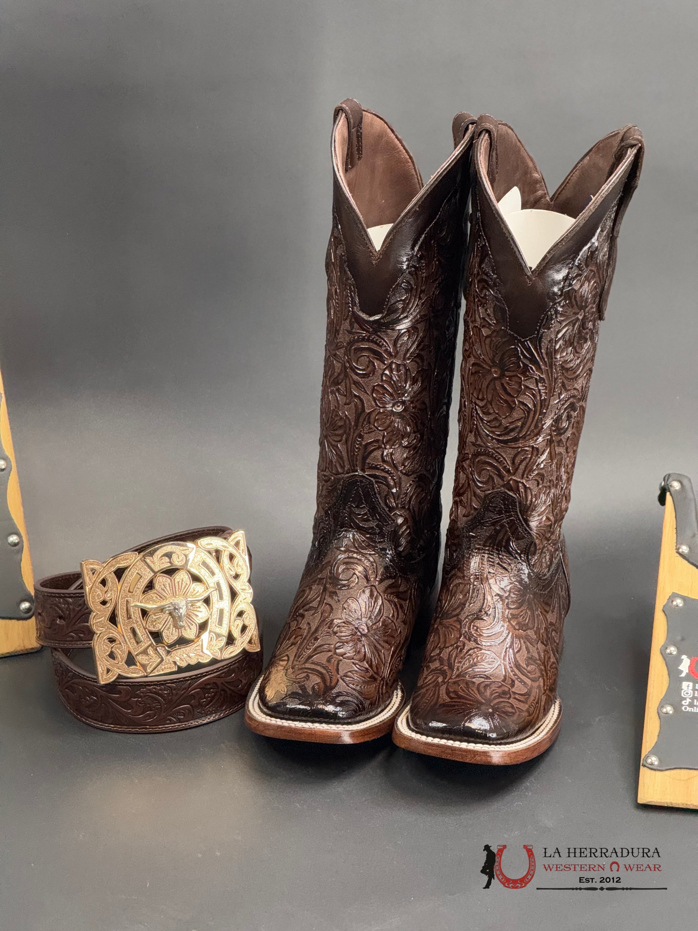 Hand Tooled Flor De Luz Cafe Mila Square Toe 452 Botas Mujeres