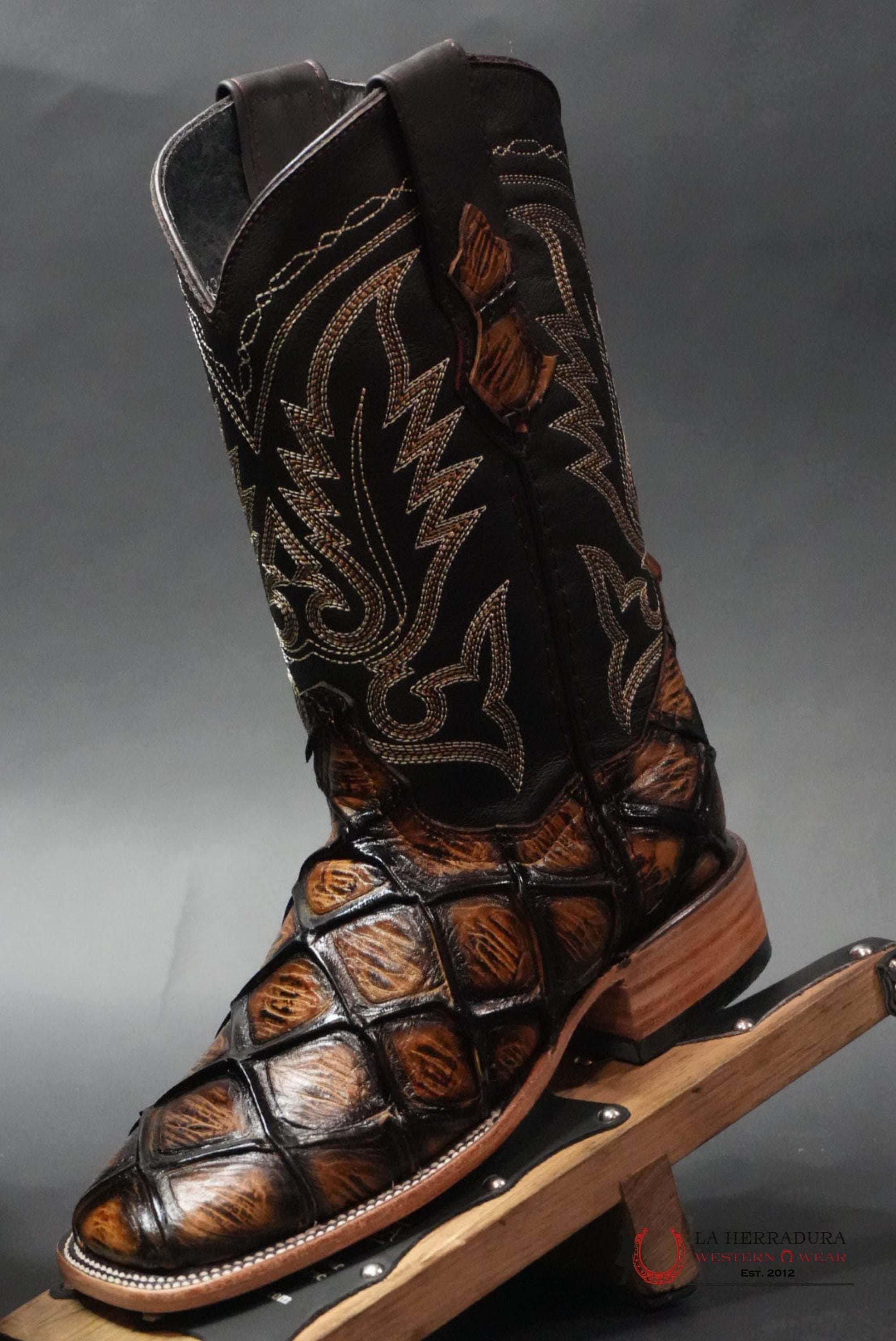 MEN IMIT PEZ MAR Y TIERRA FISH ORIX SQUARE TOE BOOT BOTAS HOMBRES