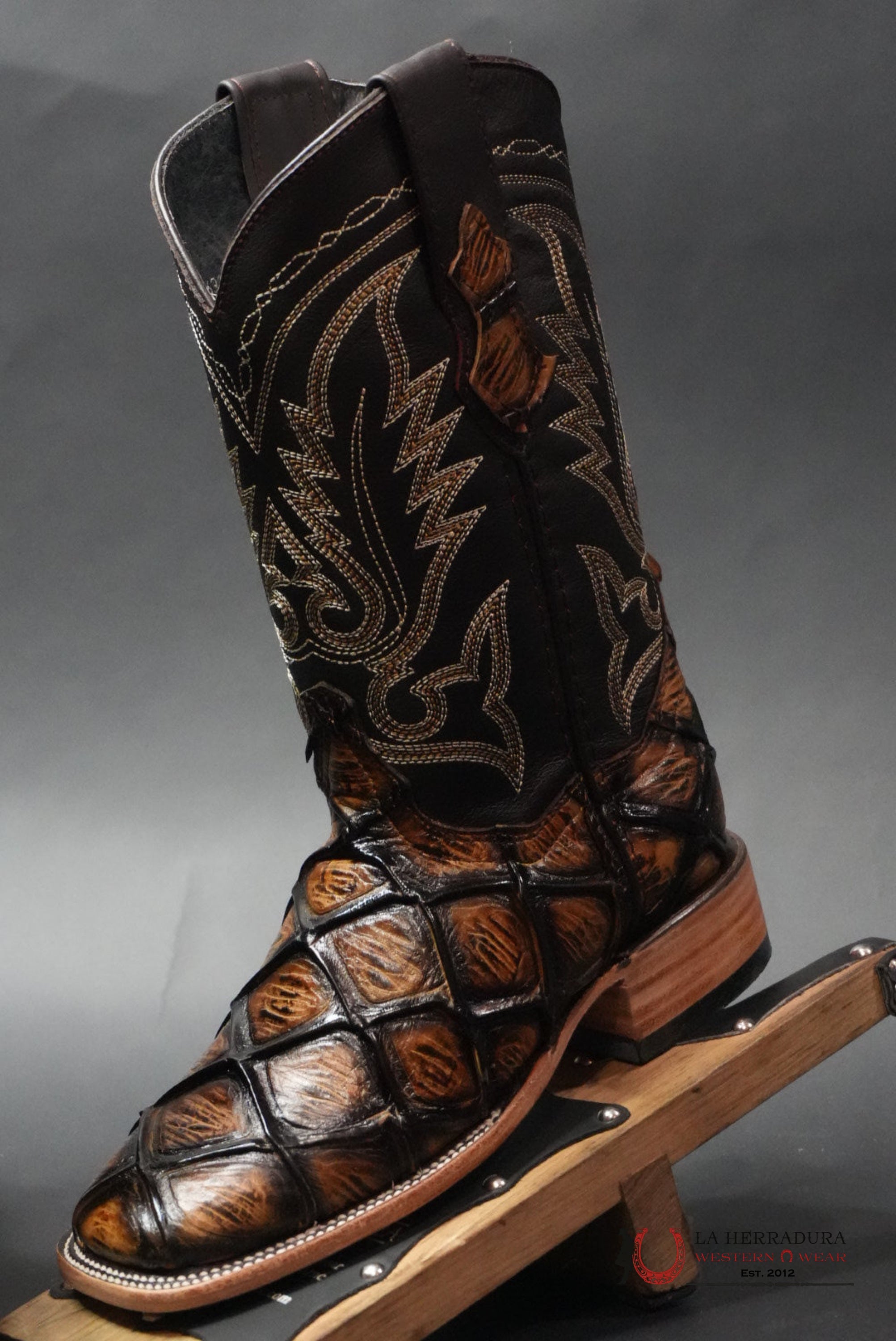 MEN IMIT PEZ MAR Y TIERRA FISH ORIX SQUARE TOE BOOT BOTAS HOMBRES