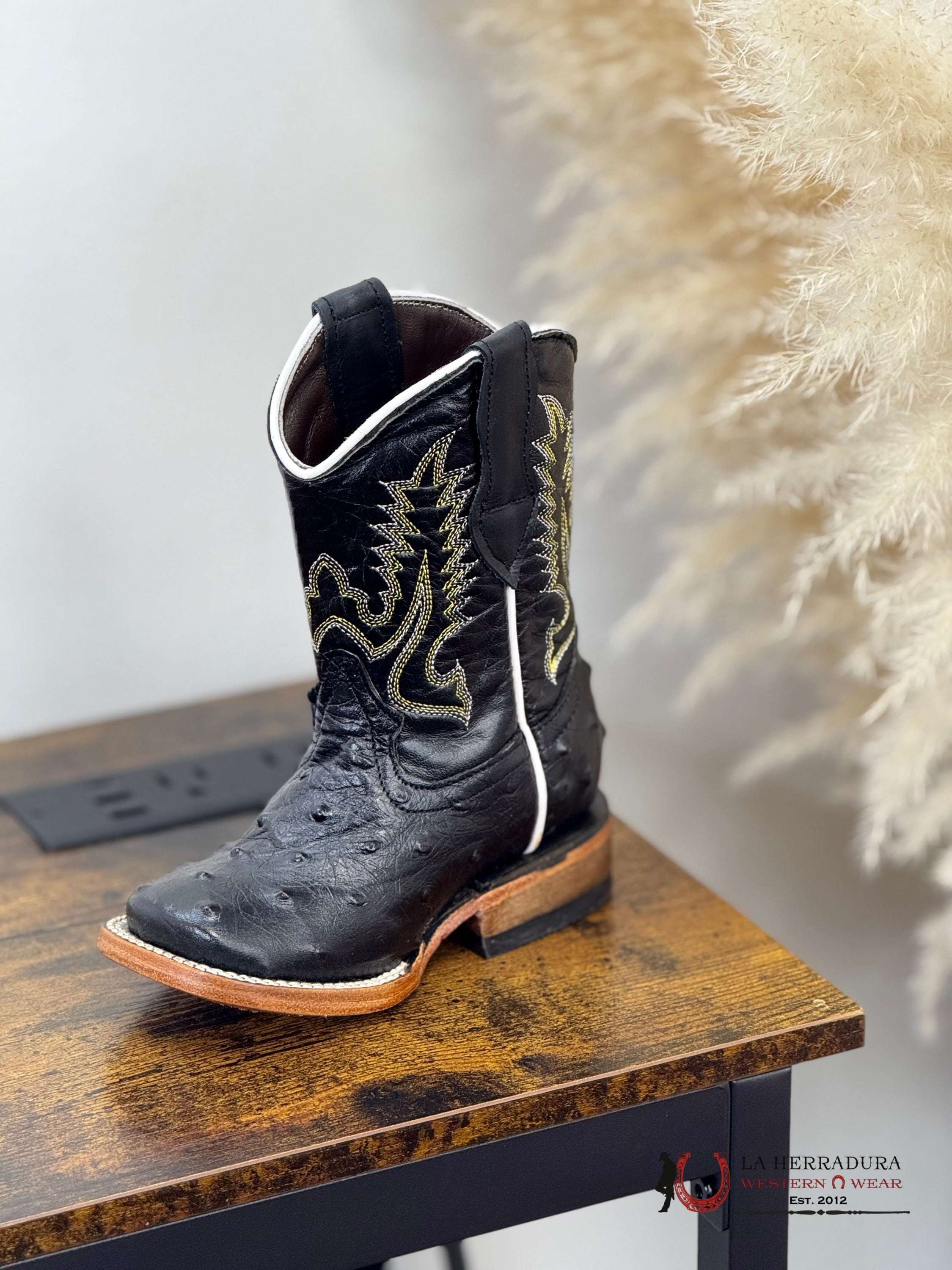 ROCKEM KIDS BLACK OSTRICH WOODEN SOLE SQ. TOE NIÑOS