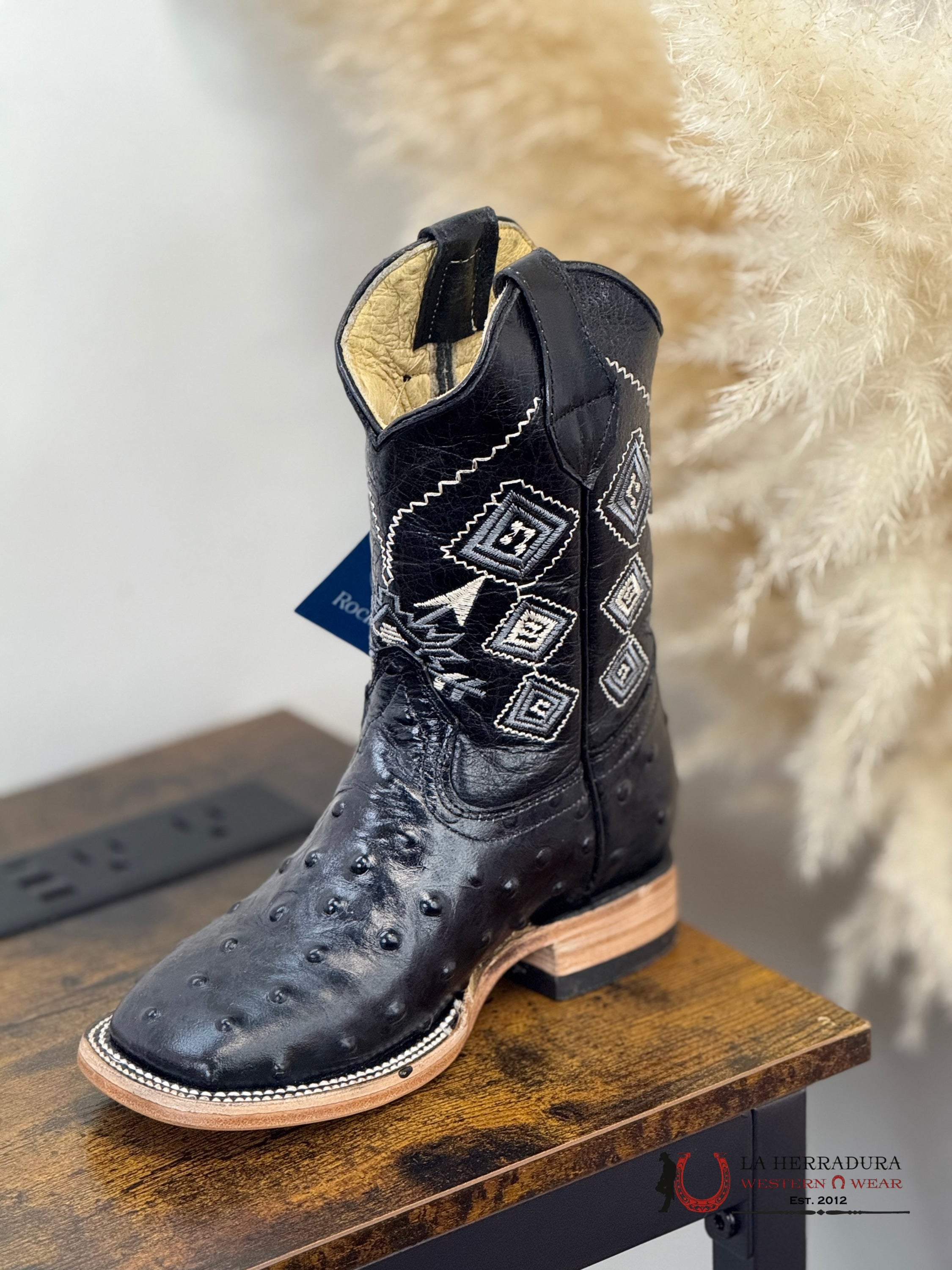 ROCKEM KIDS BLACK OSTRICH WOODEN SOLE SQ. TOE NIÑOS