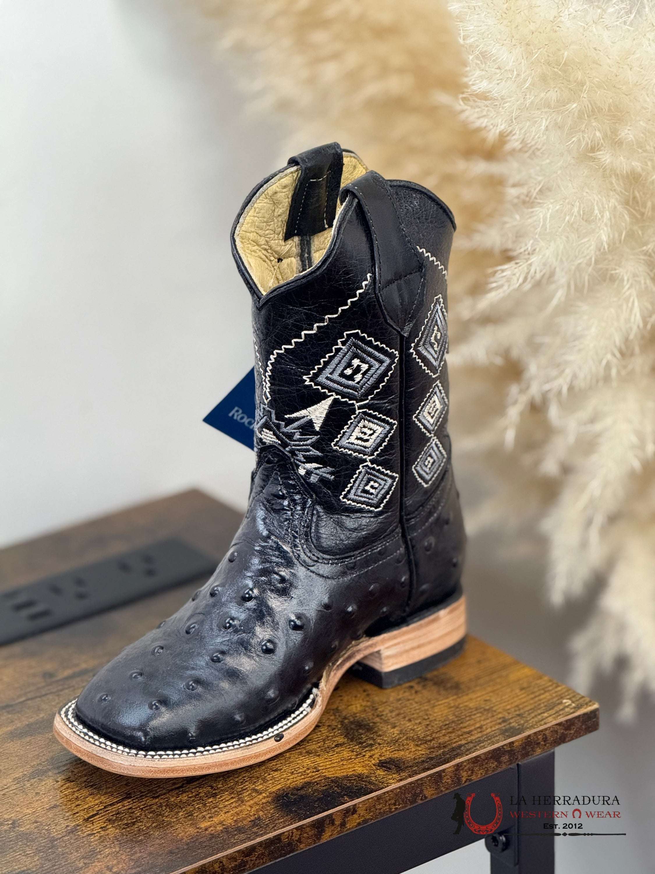 ROCKEM KIDS BLACK OSTRICH WOODEN SOLE SQ. TOE NIÑOS