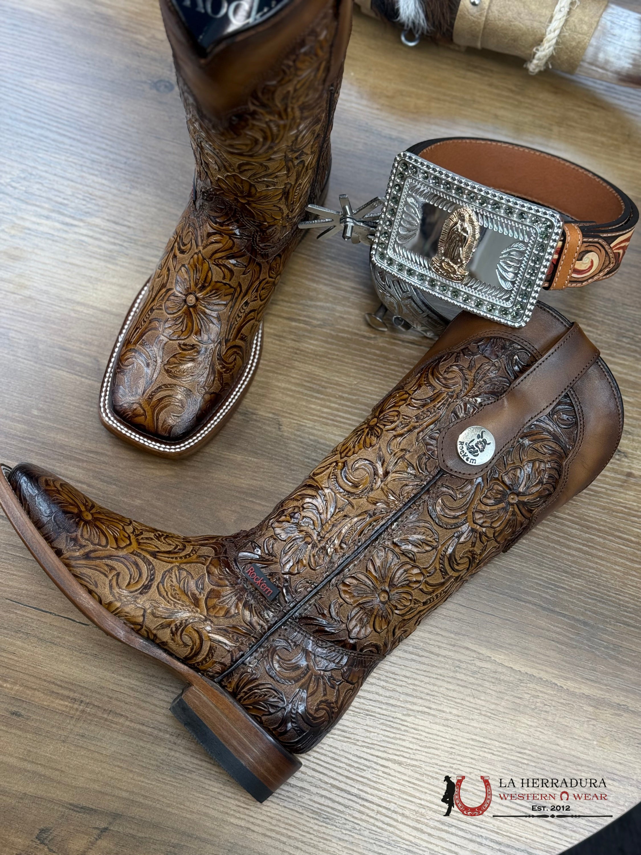 Womens Mila Cincelado Flor De Luz Miel Complete Honey Square Toe Boots Botas Mujeres