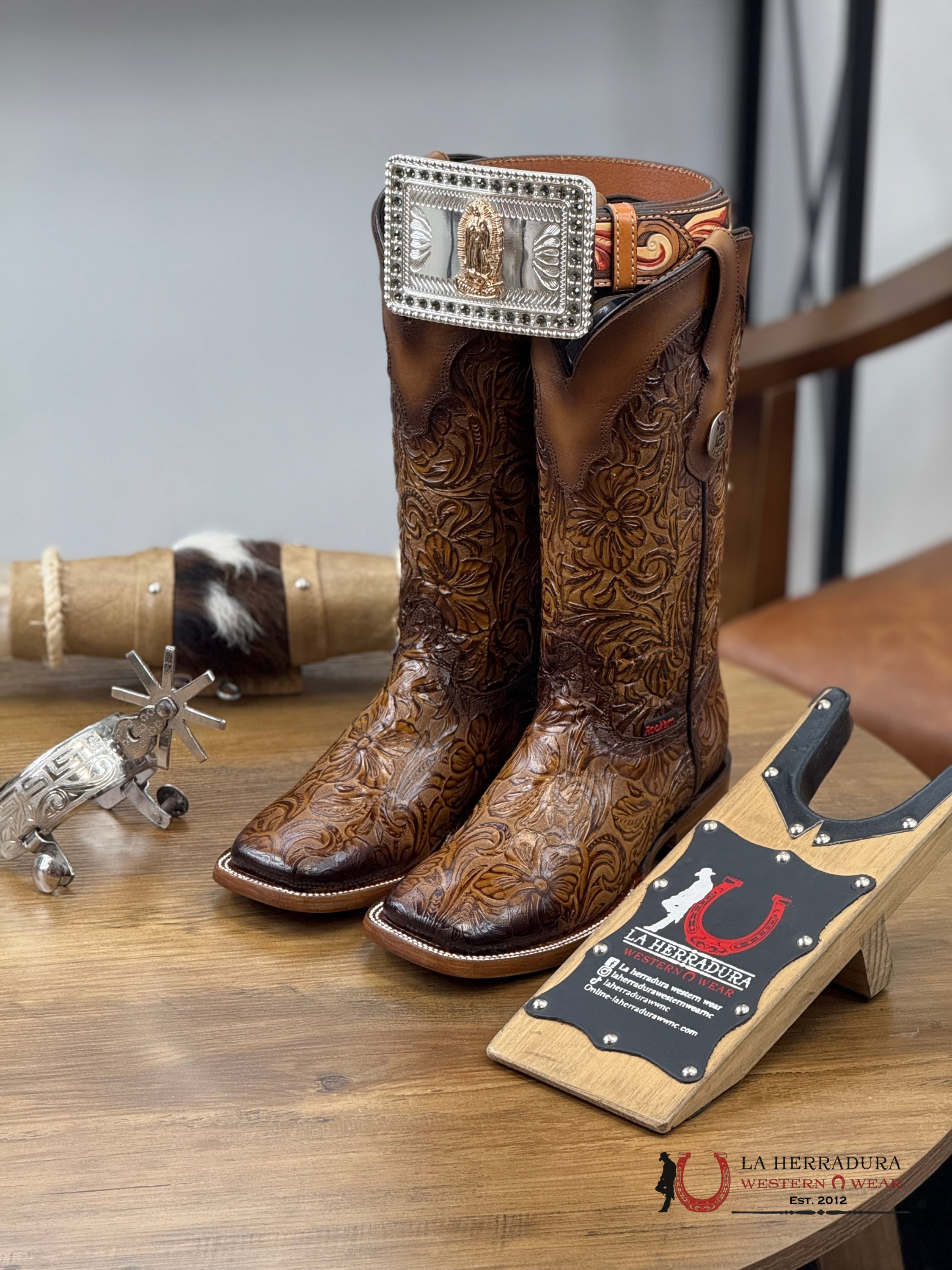 Womens Mila Cincelado Flor De Luz Miel Complete Honey Square Toe Boots Botas Mujeres