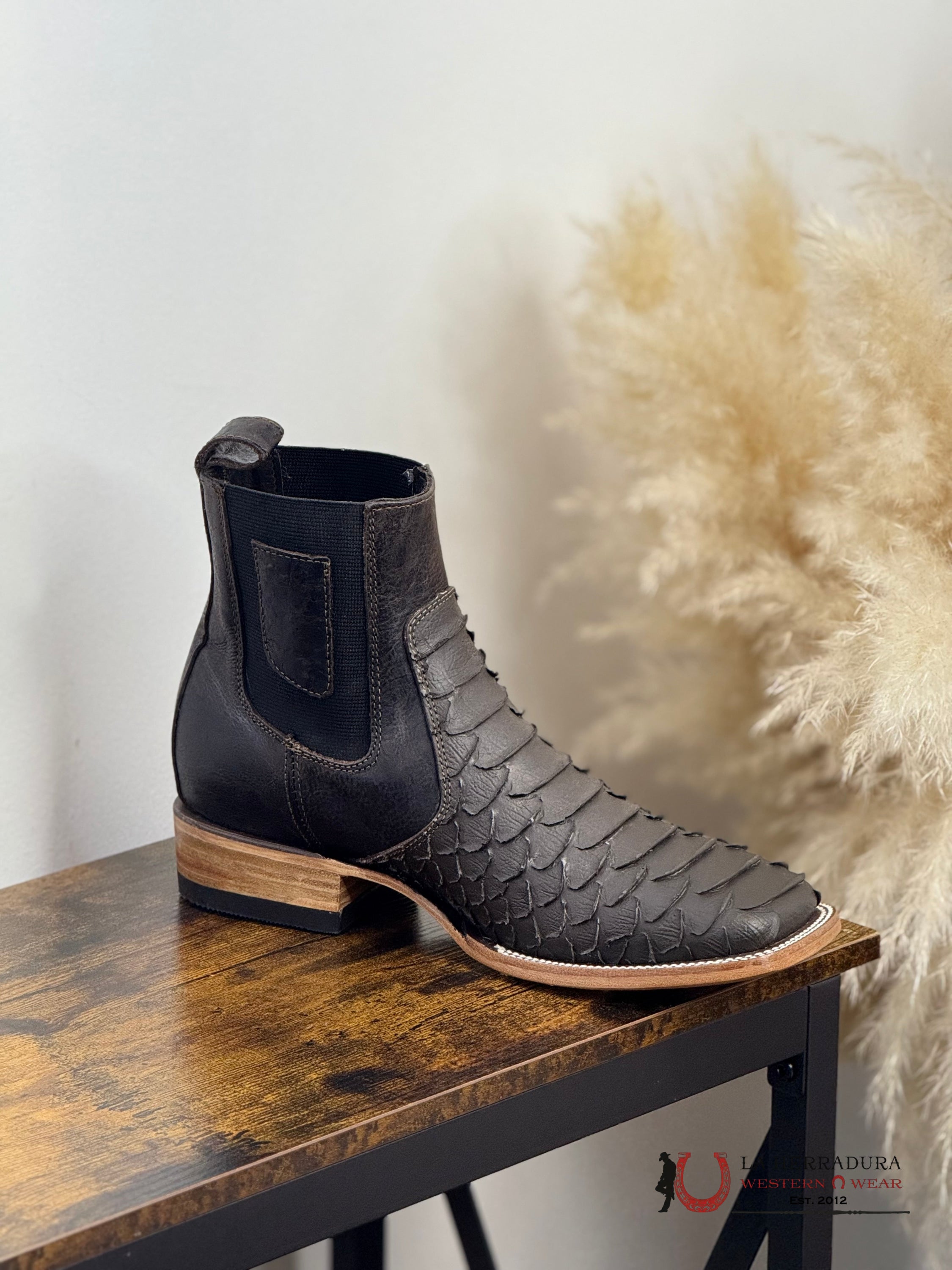 ROCK’EM SHORT BOOT PYTHON CLON MATTE BROWN SQ. TOE BOTAS HOMBRES