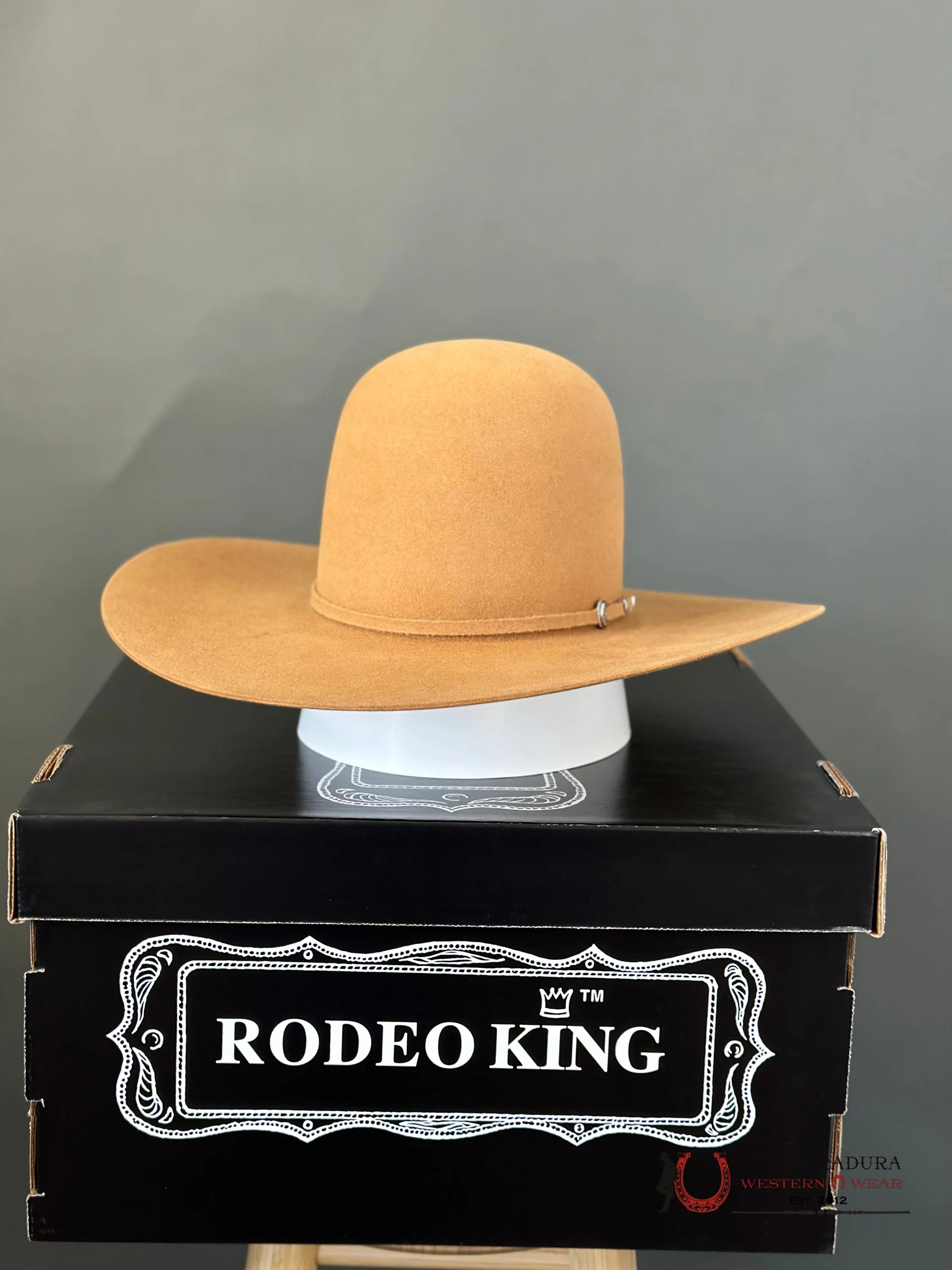 Rodeo King 7X Camel Open Crown Tejana