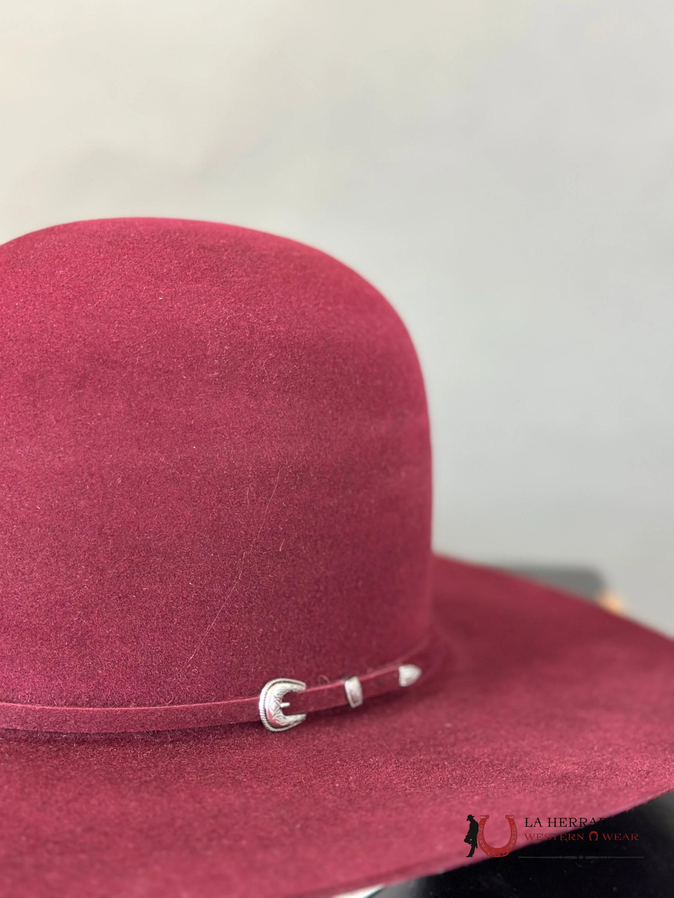 Rodeo King 7X Merlot Open Crown Tejana