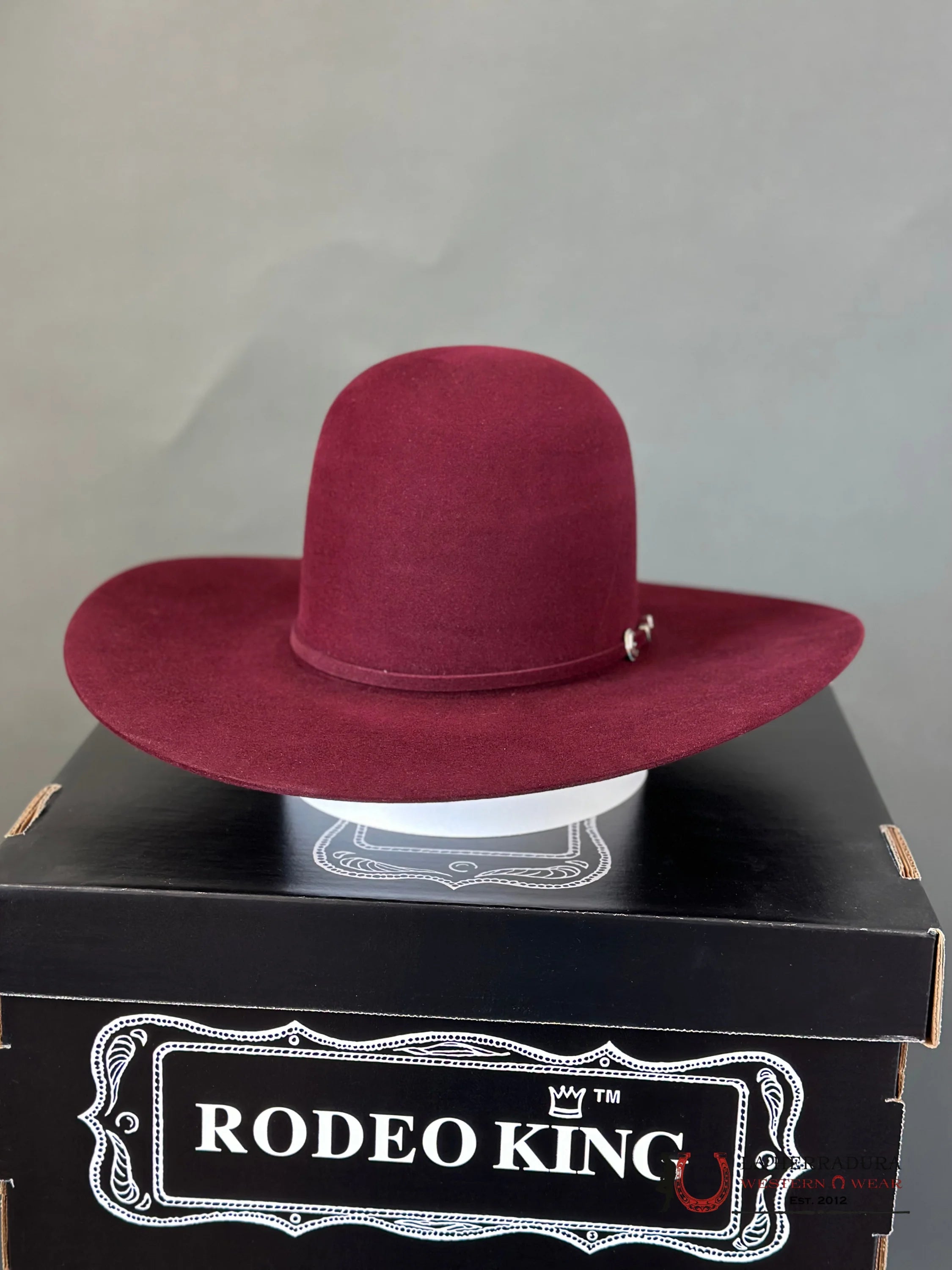 Rodeo King 7X Merlot Open Crown Tejana