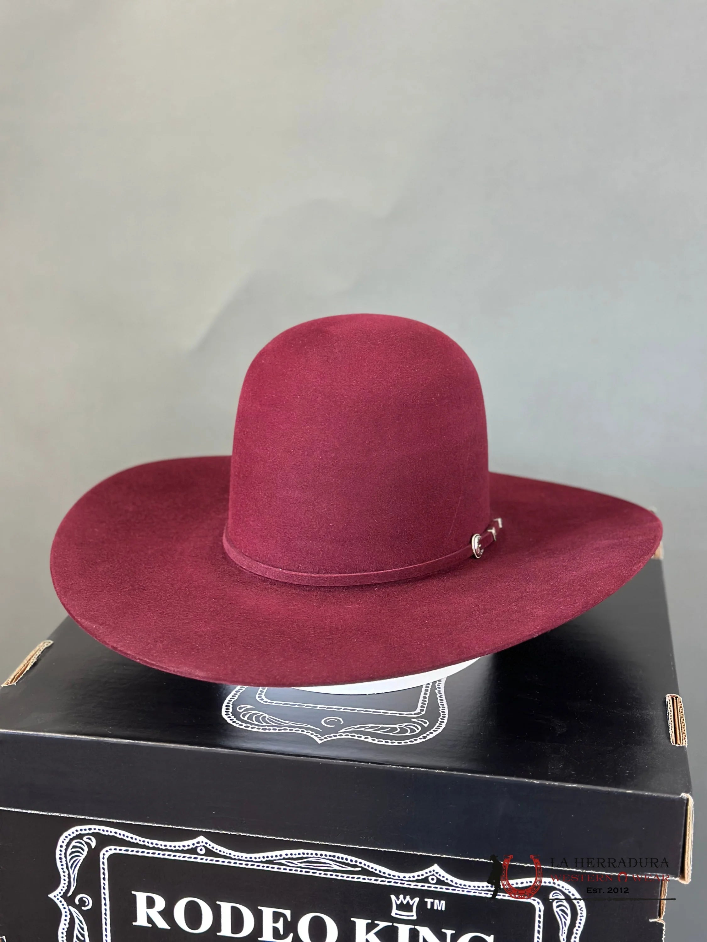 Rodeo King 7X Merlot Open Crown Tejana