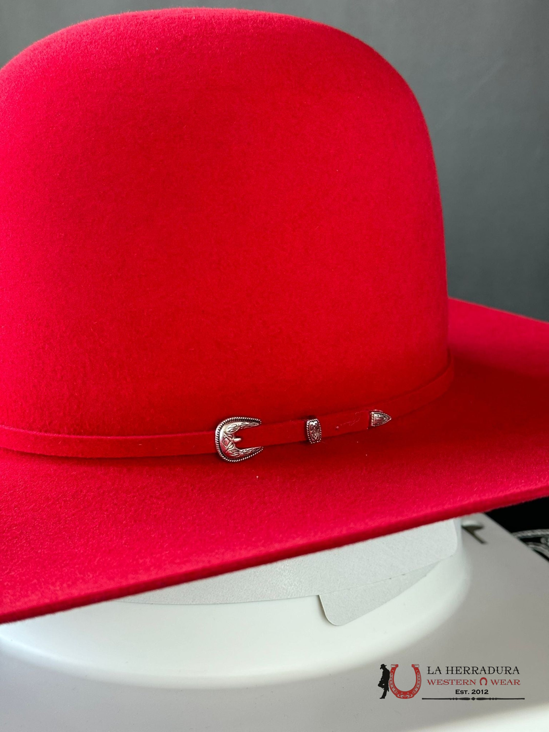 Rodeo King Red Open Crown 7X Tejana