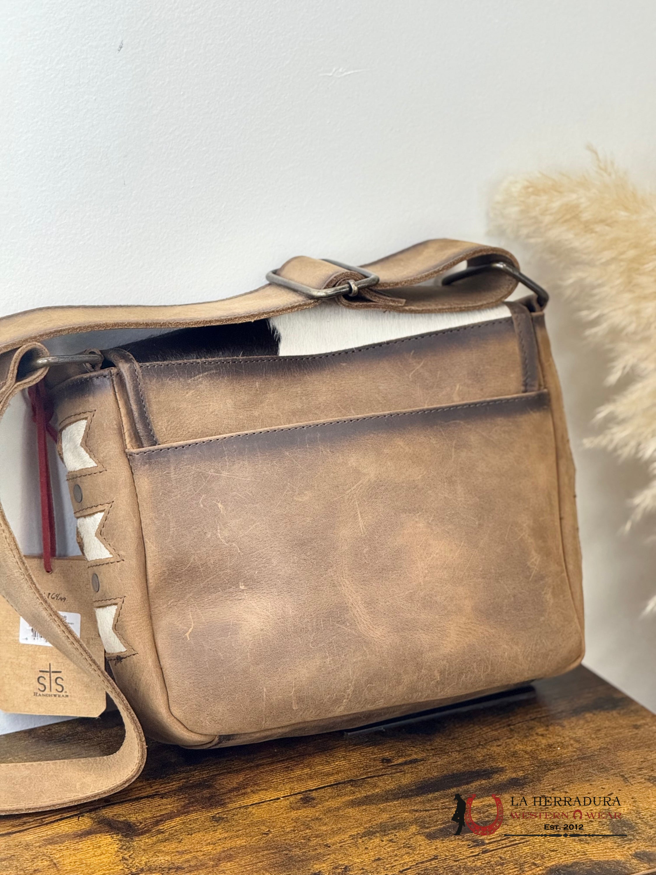 STS 32688 RANCHWEAR COWHIDE BLACK & WHITE/TAB ROSEELL