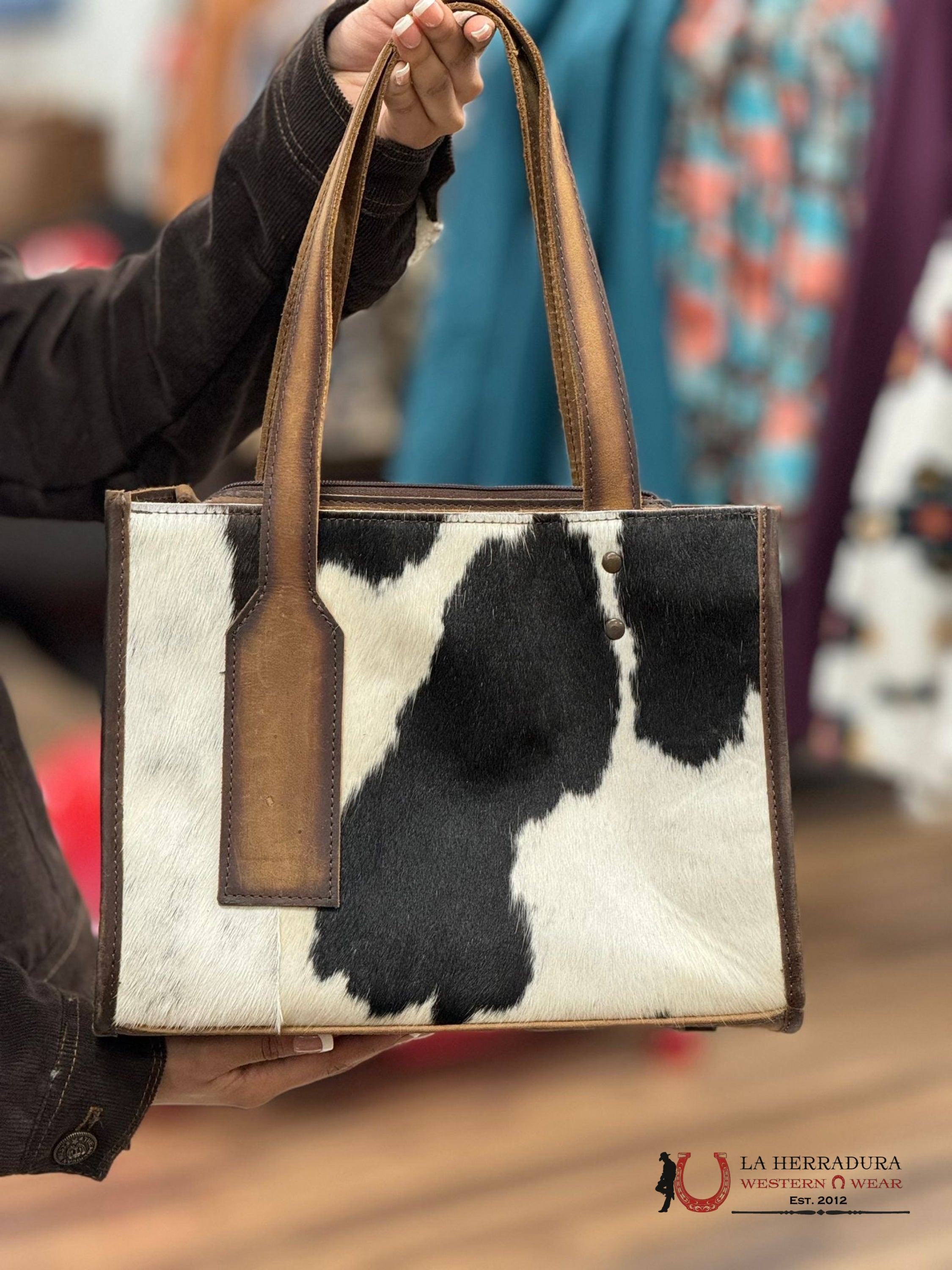 Sts Ranchwear Cowhide Black & White Ruby Purse