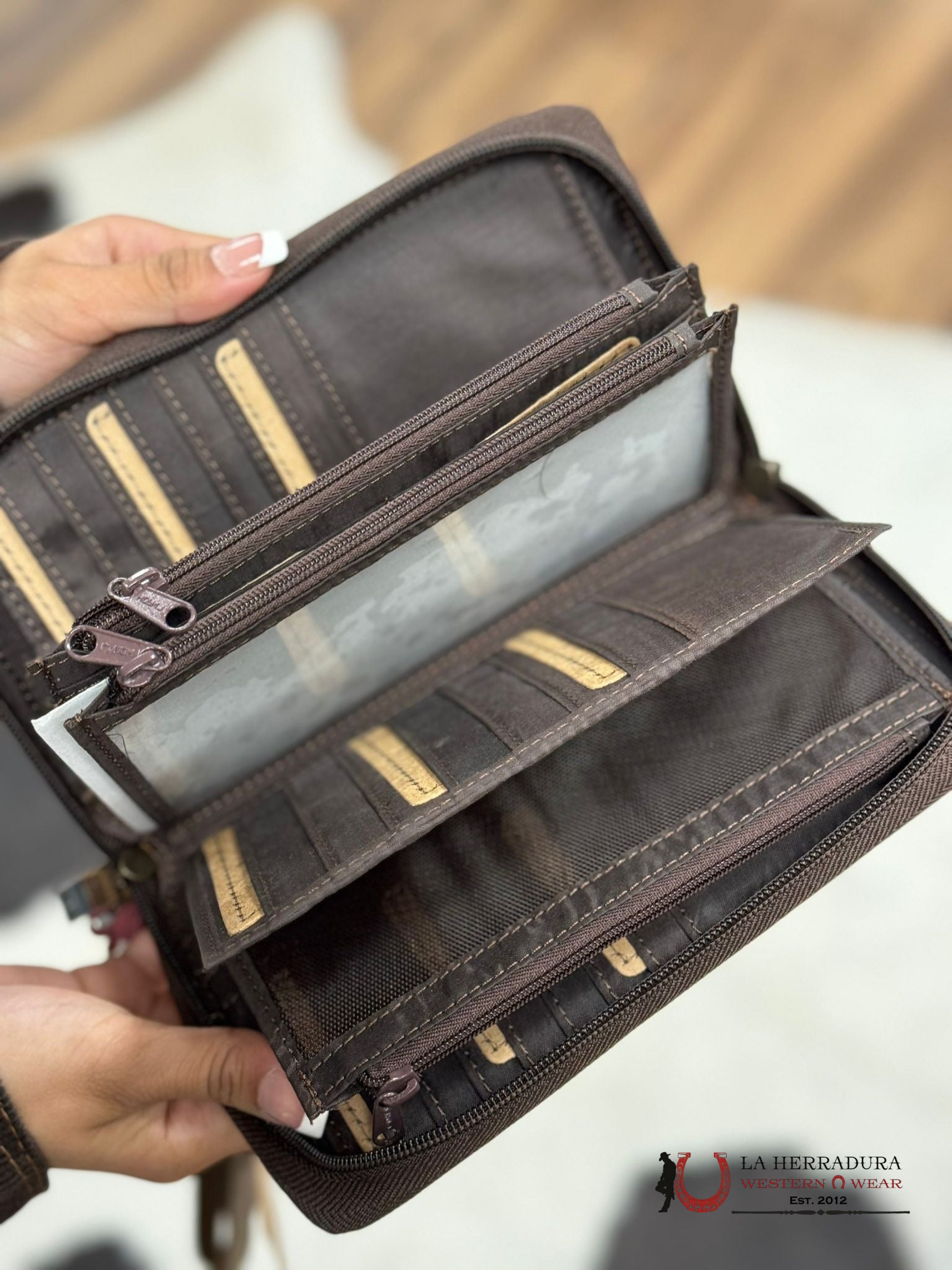 Sts Ranchwear Cowhide White Kacy Organizer Wallet