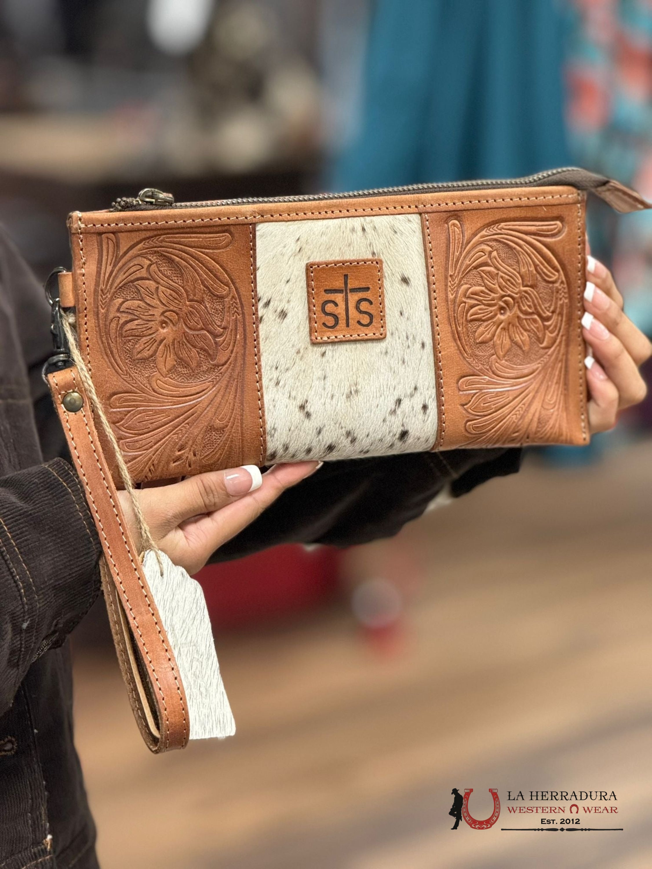 Sts Ranchwear Cowhide White Yipee Kiyay Clutch