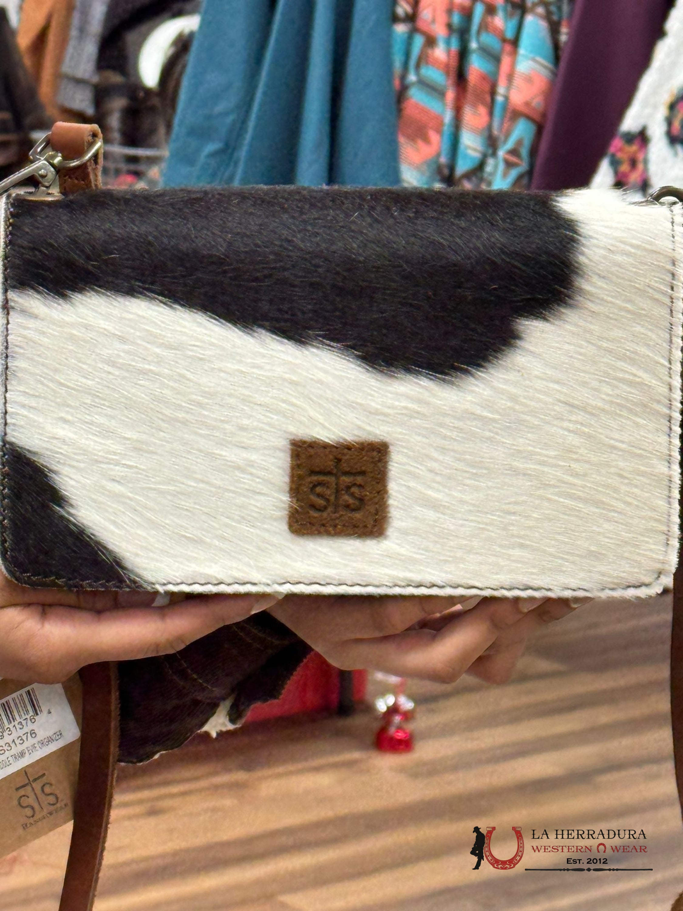 Sts Ranchwear Crossbody Unique Cowhide Black & White Saddle Tramp Evie Organizer