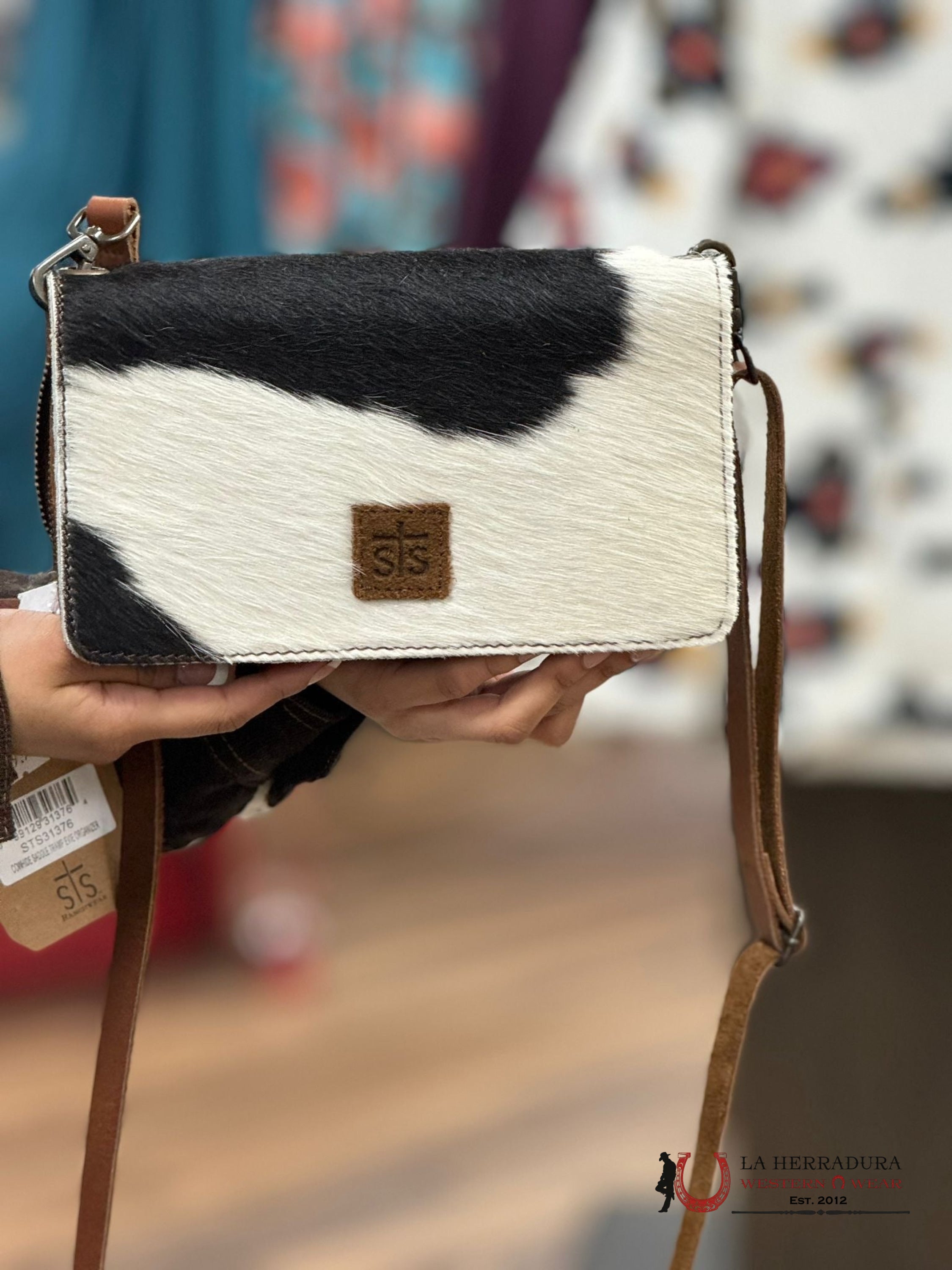 Sts Ranchwear Crossbody Unique Cowhide Black & White Saddle Tramp Evie Organizer