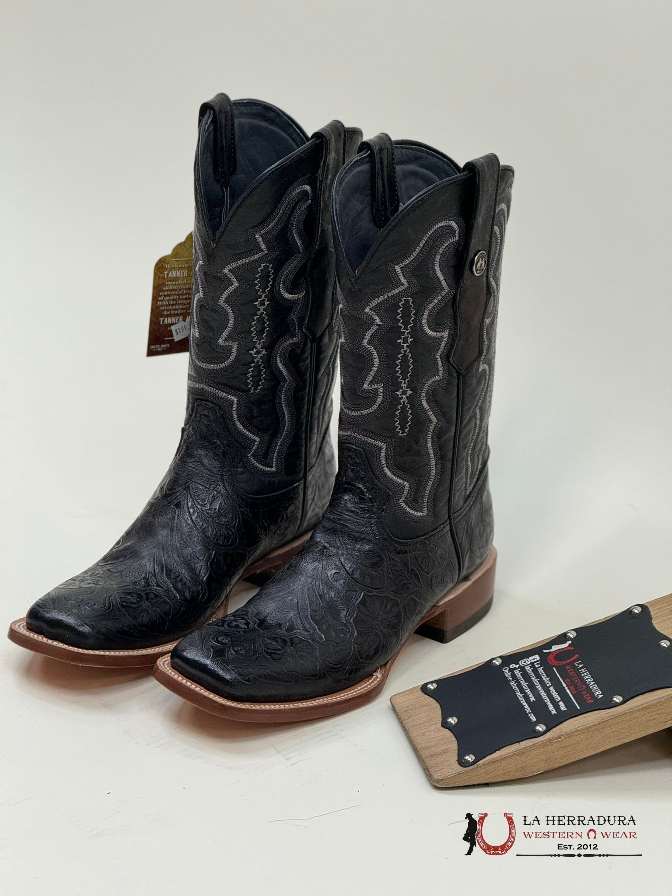 Tanner Mark Boot Hand Tooled Black Botas Hombres