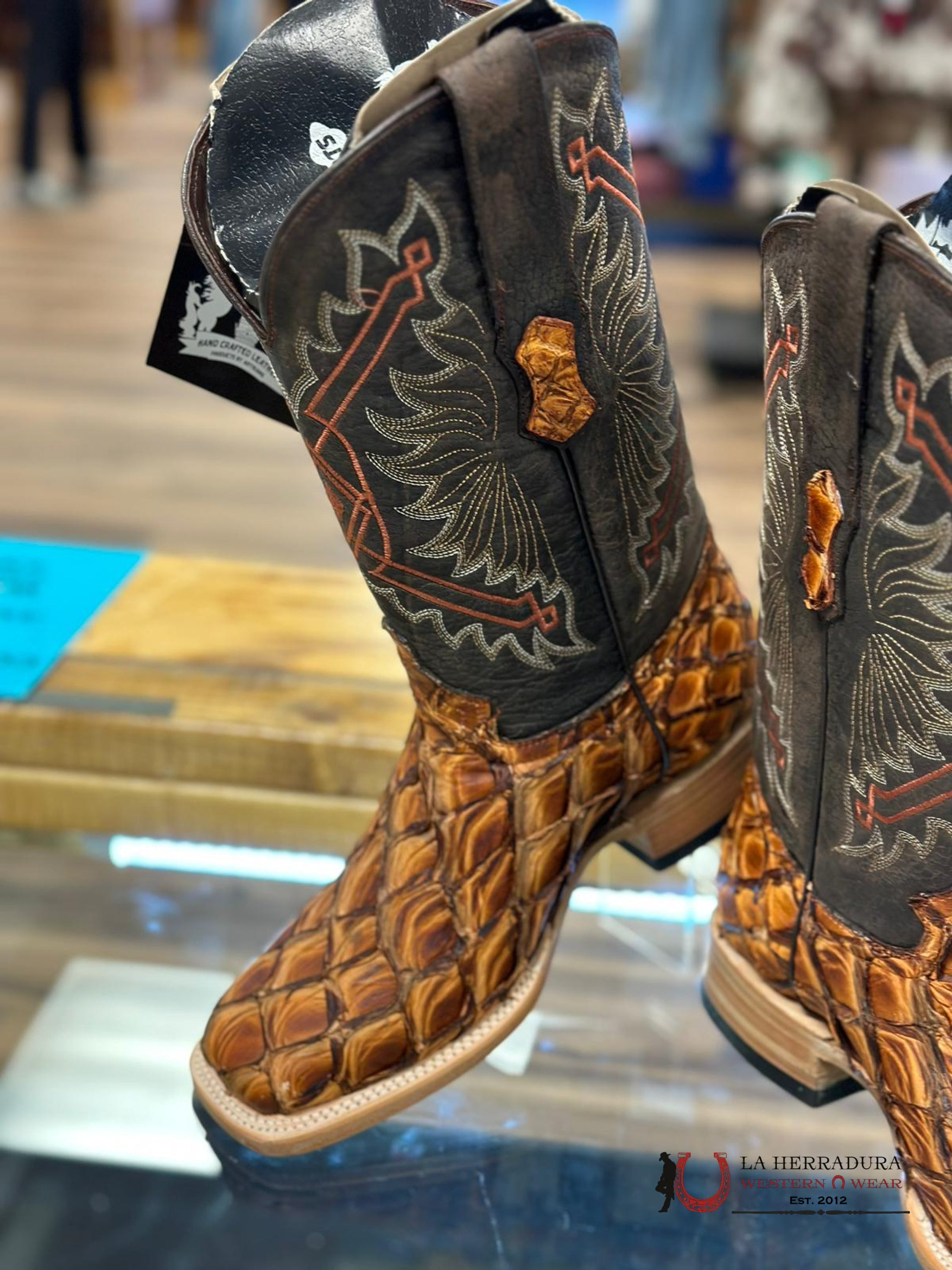 Tanner Mark Boots Square Toe Cognac Exotic Fish Skin Botas Hombres