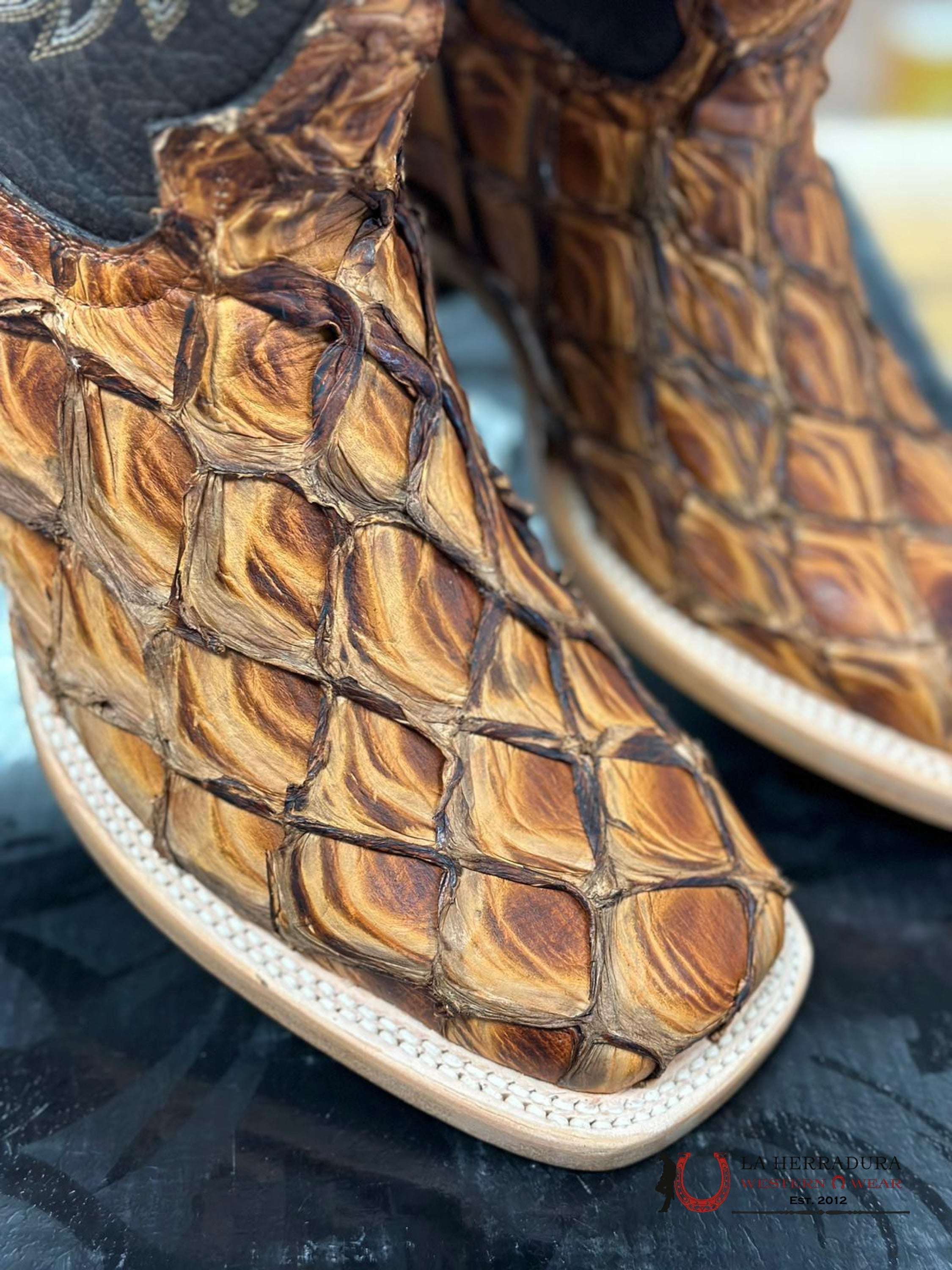 Tanner Mark Boots Square Toe Cognac Exotic Fish Skin Botas Hombres