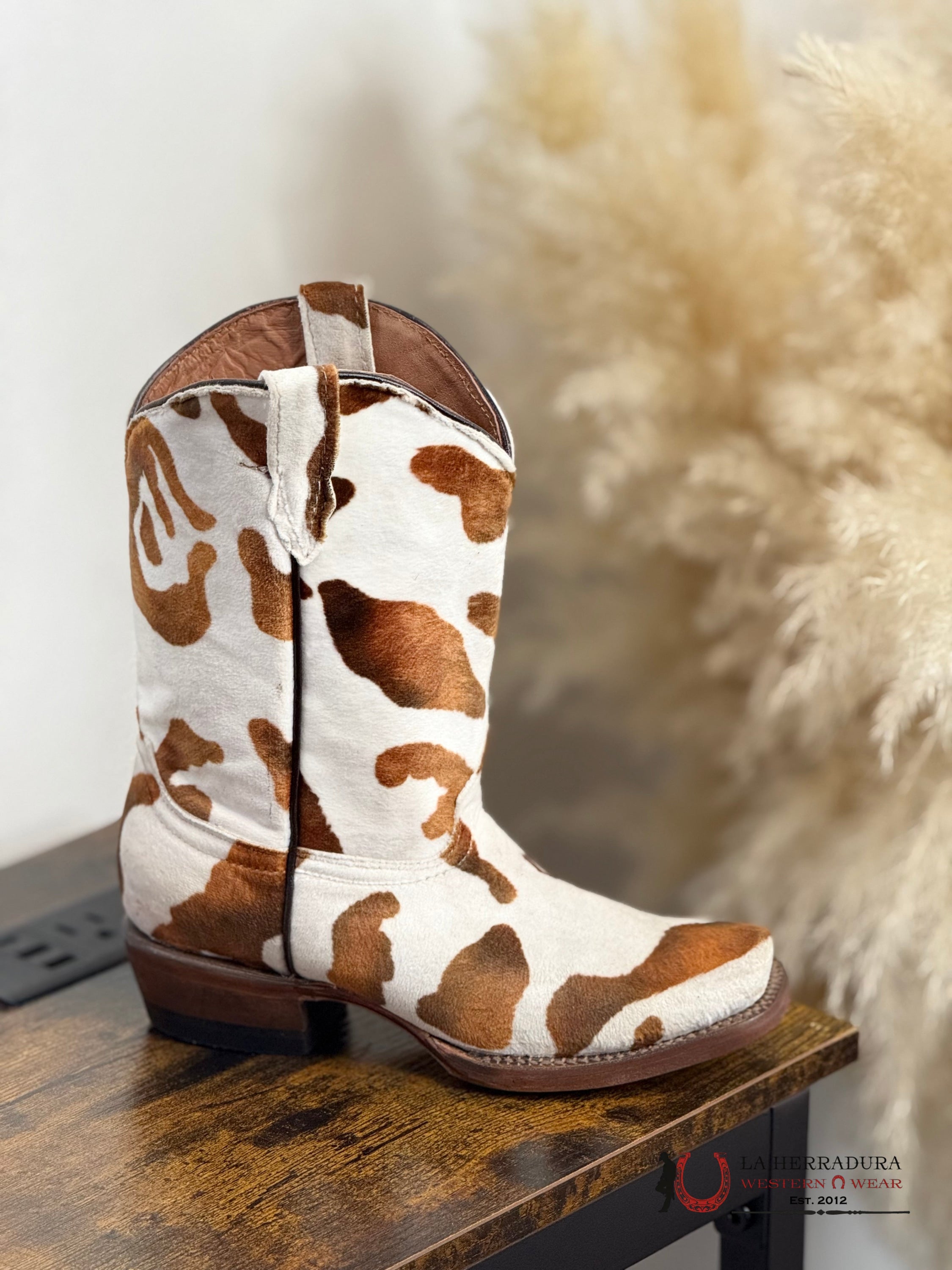 TANNER MARK KIDS BETSY GIRLS FAUX COWHIDE BROWN 989 L/SOLE -TMG205181 NIÑOS