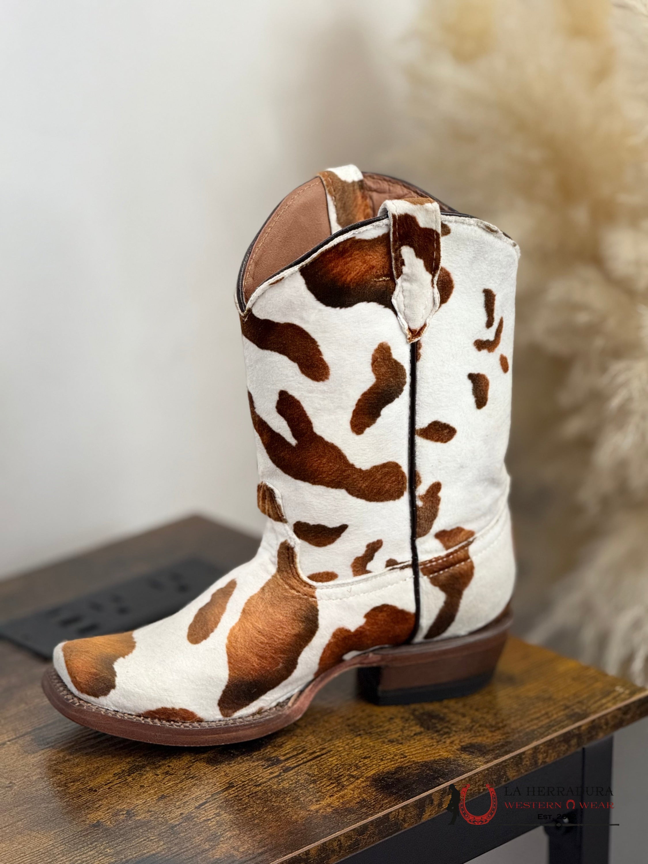 TANNER MARK KIDS BETSY GIRLS FAUX COWHIDE BROWN 989 L/SOLE -TMG205181 NIÑOS