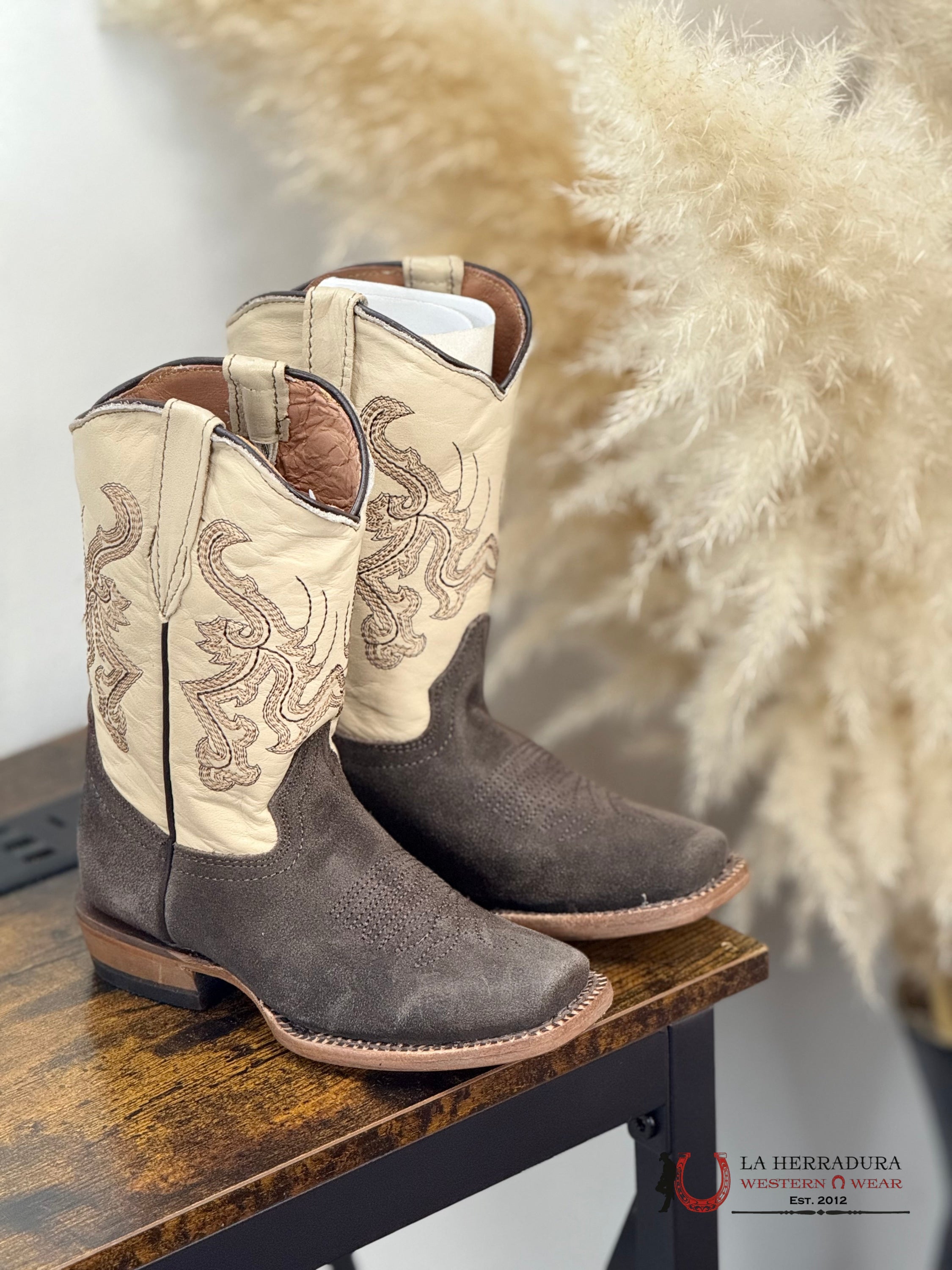 TANNER MARK KIDS ‘THE HUCKLEBERRY’ CHOCOLATE ROUGHOUT VINTAGE TAN -TMK205274 NIÑOS