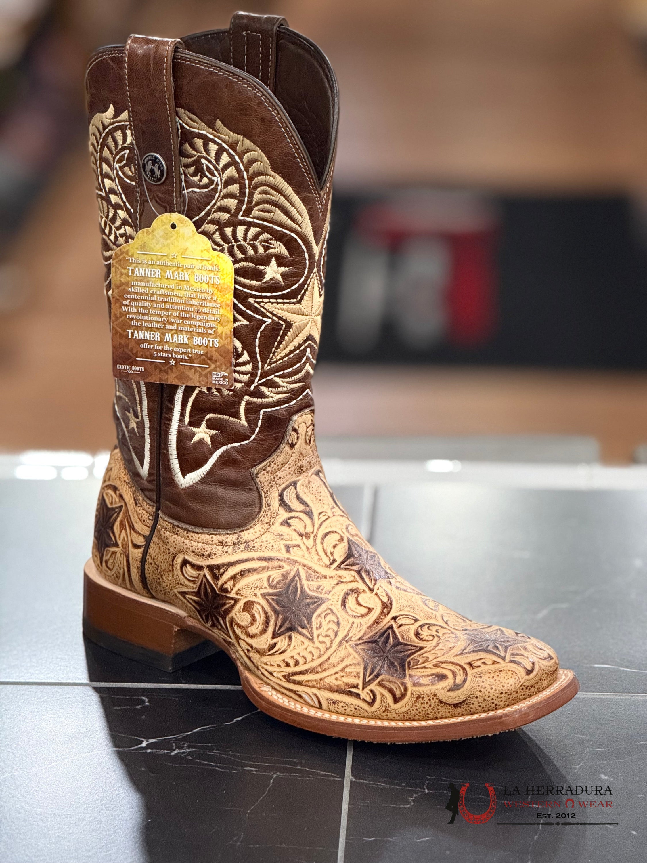 TANNER MARK MEN BOOT PRINT HAND TOOLED STARS VOLCANO SHEDRON TOP (ORIX)- TM205543 BOTAS HOMBRES