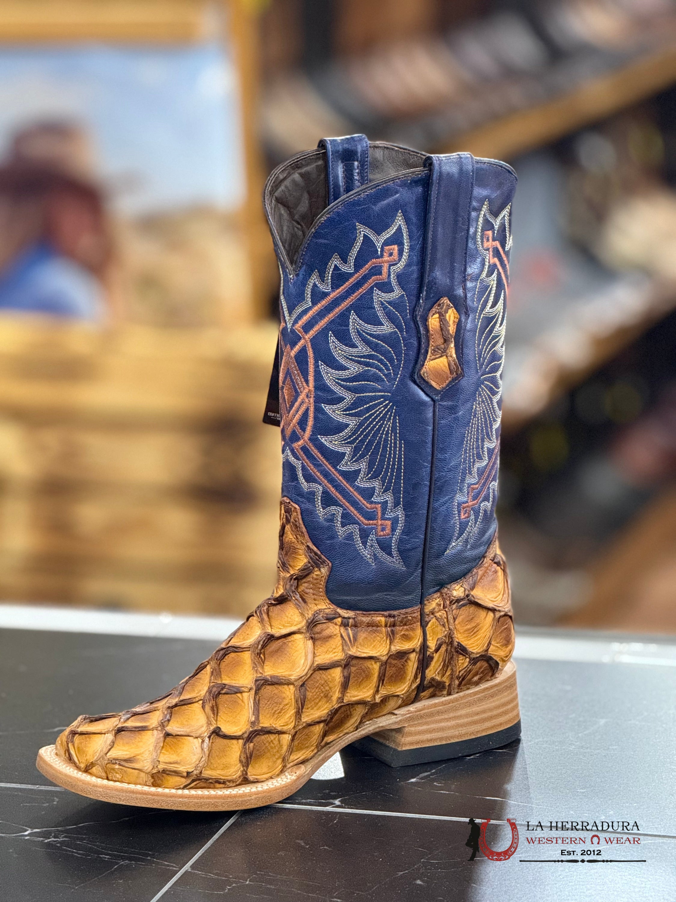 TANNER MARK MEN’S EXOTIC LEATHER Monster Fish Ginger Triple Stitch Boots (Blue Volcano Top)- TMX208128 BOTAS HOMBRES