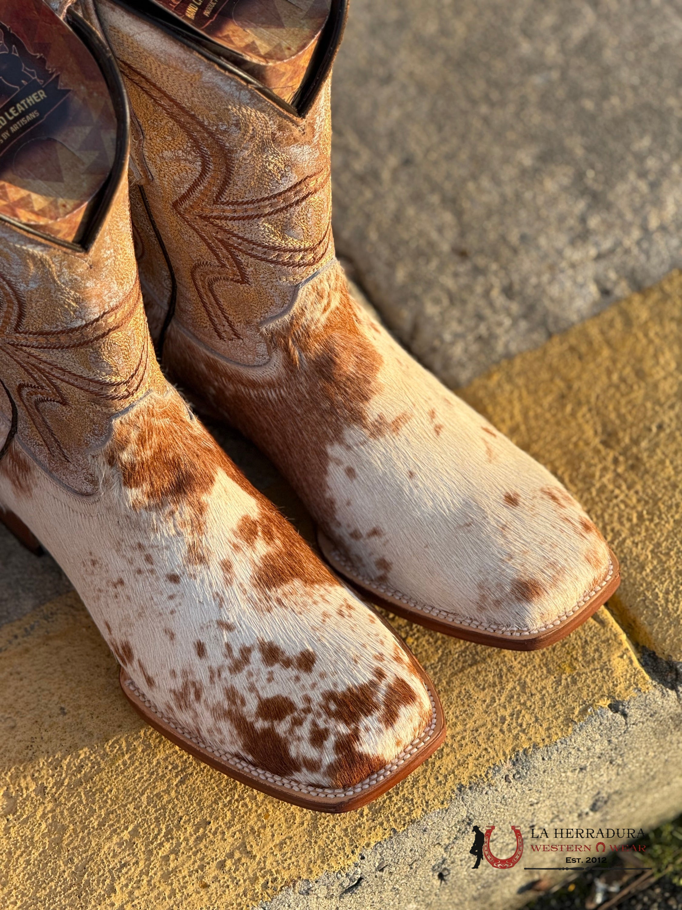 TANNER MARK HAIR ON COWHIDE BOOTS EVEREST HONEY TOP - 5580 BOTAS MUJERES